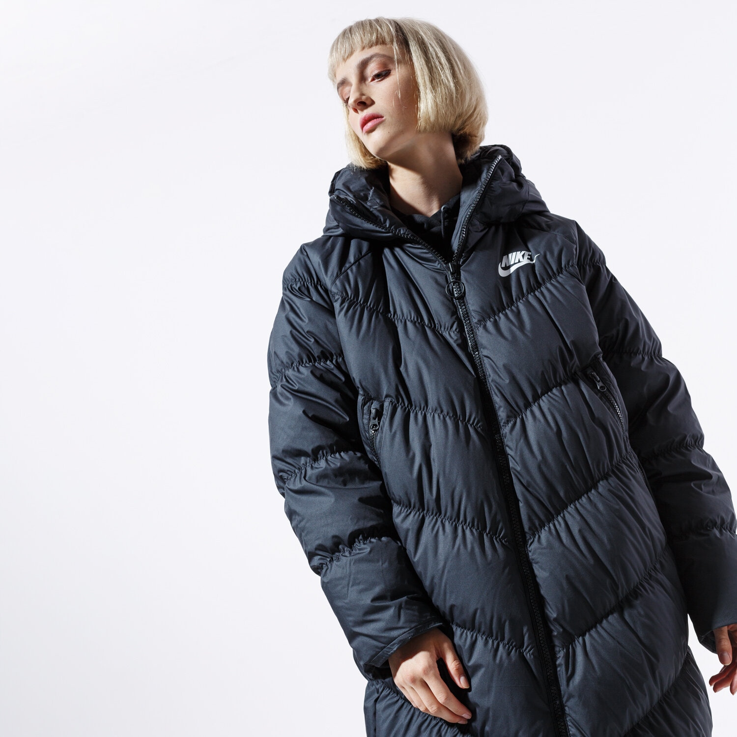dámská zimní bunda NIKE BUNDA W NSW DWN FILL PARKA LONG STMT BV2881-010 ČERNÁ