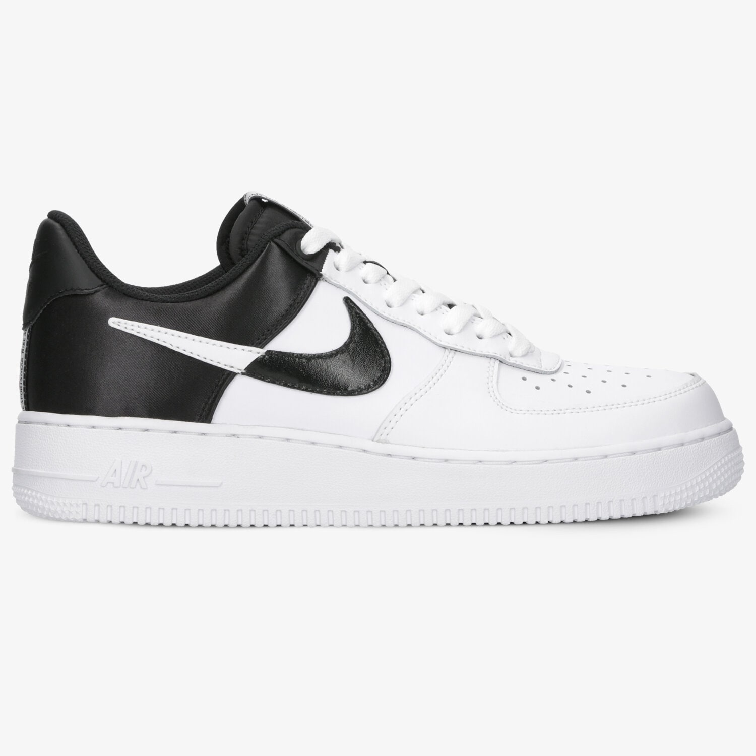 pánské tenisky NIKE AIR FORCE 1 '07 LV8 1 BQ4420100 BÍLÁ