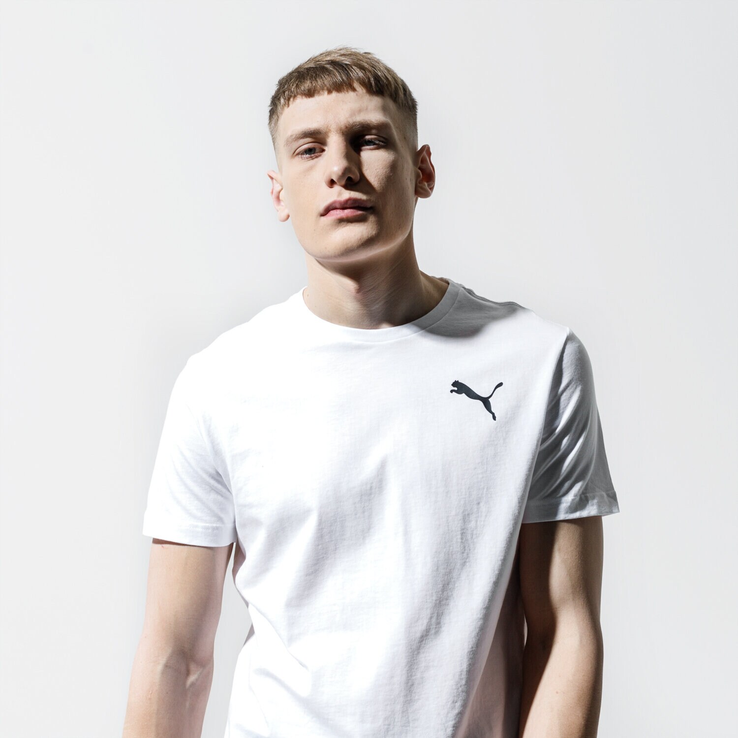 pánské tričko PUMA TRIČKO ESS SMALL LOGO TEE 85174122 BÍLÁ