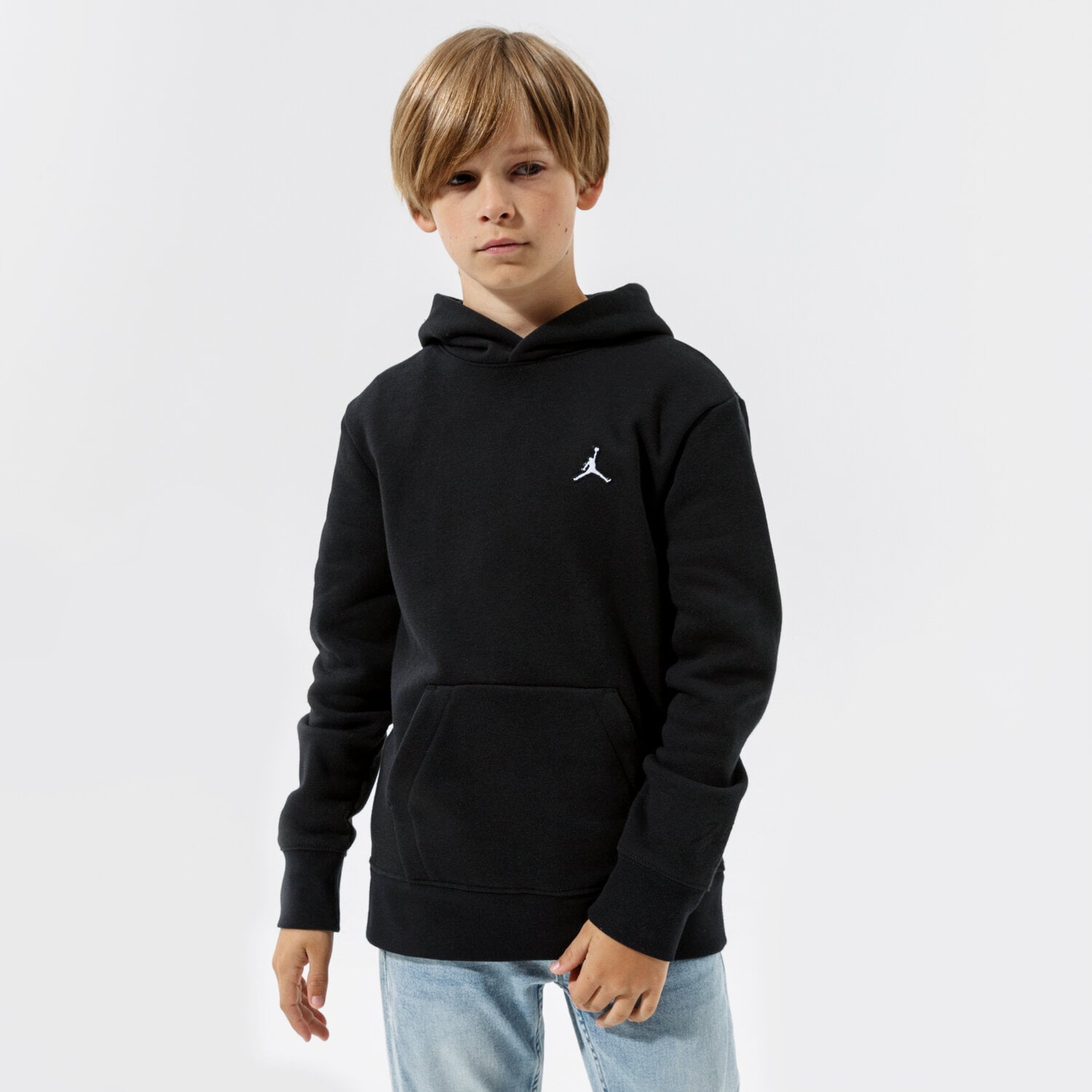 dětská mikina JORDAN MIKINA S KAPUCÍ ESSENTIALS PO BOY 95A715-023 ČERNÁ