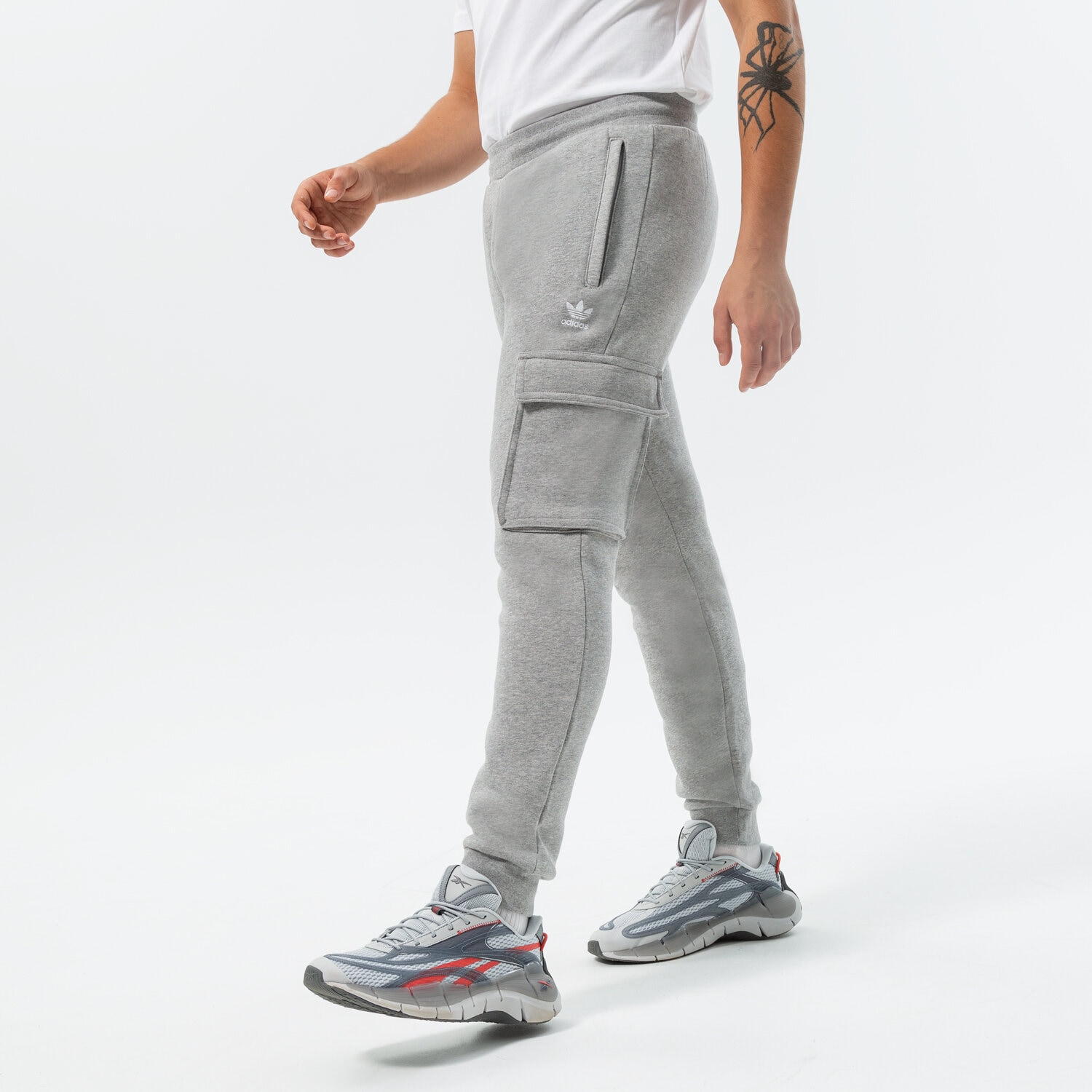 pánské kalhoty ADIDAS KALHOTY  ESSENTIALS C P HK0184 ŠEDÁ