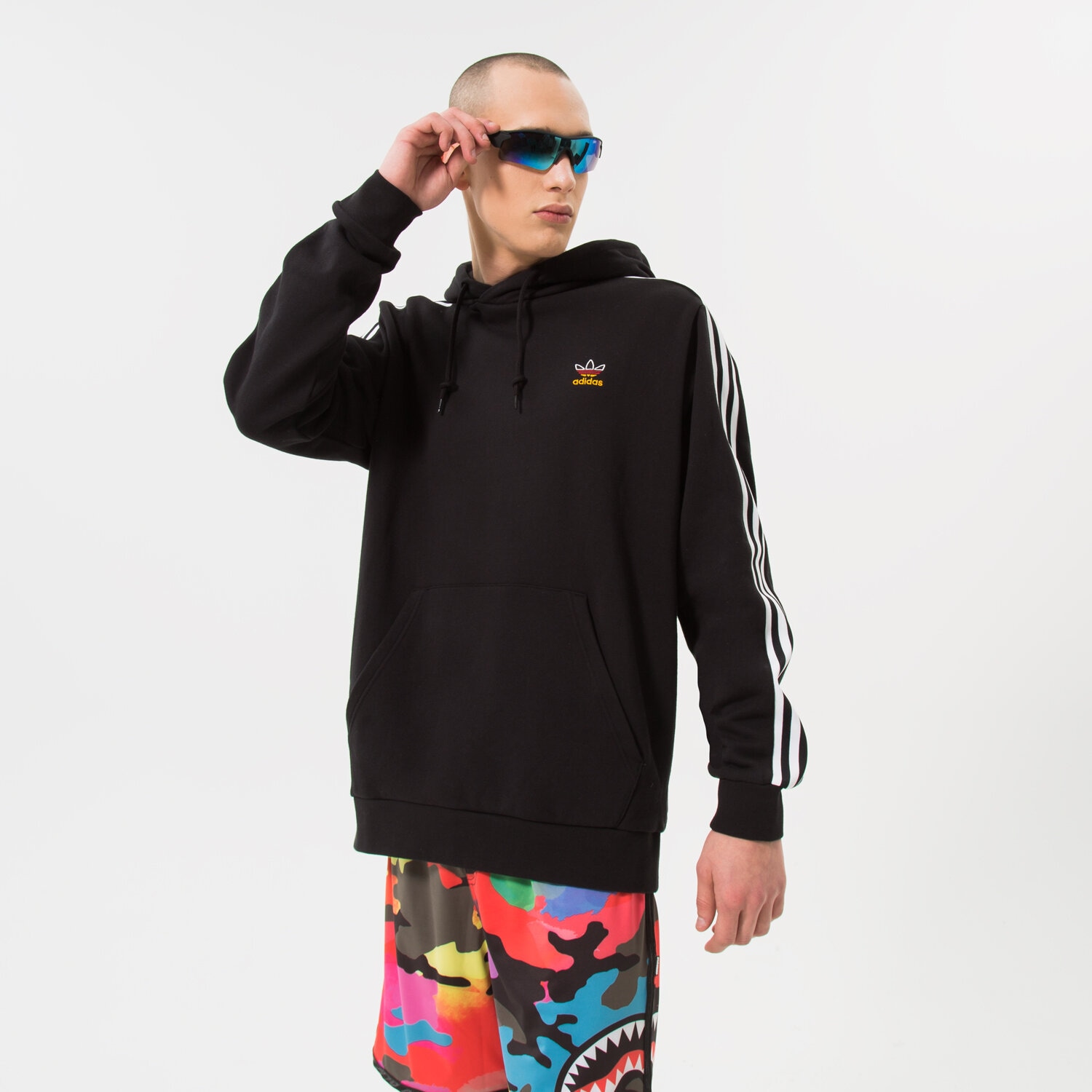 pánská mikina ADIDAS MIKINA S KAPUCÍ FB NATIONS HDY HK7396 ČERNÁ