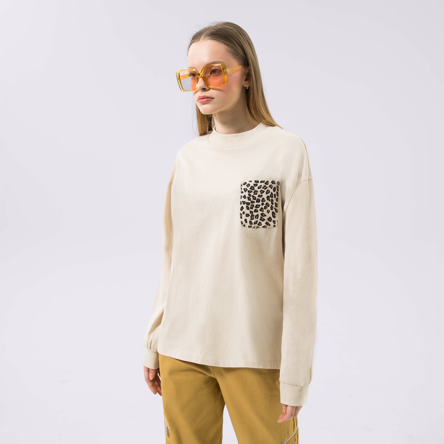 dámské tričko VANS TRIČKO LS ANIMAL MIX LS TEE OATMEAL VN00044F2N1 BÉŽOVÁ