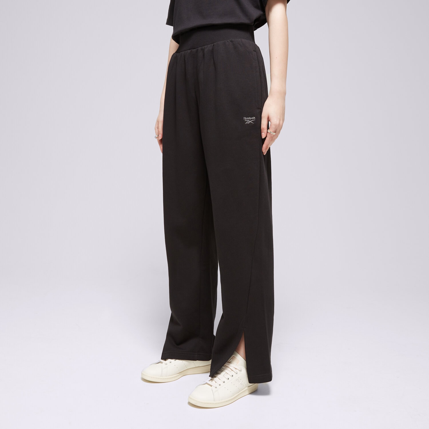 dámské kalhoty REEBOK KALHOTY  CL WDE FLEECE PANT 100075540 ČERNÁ