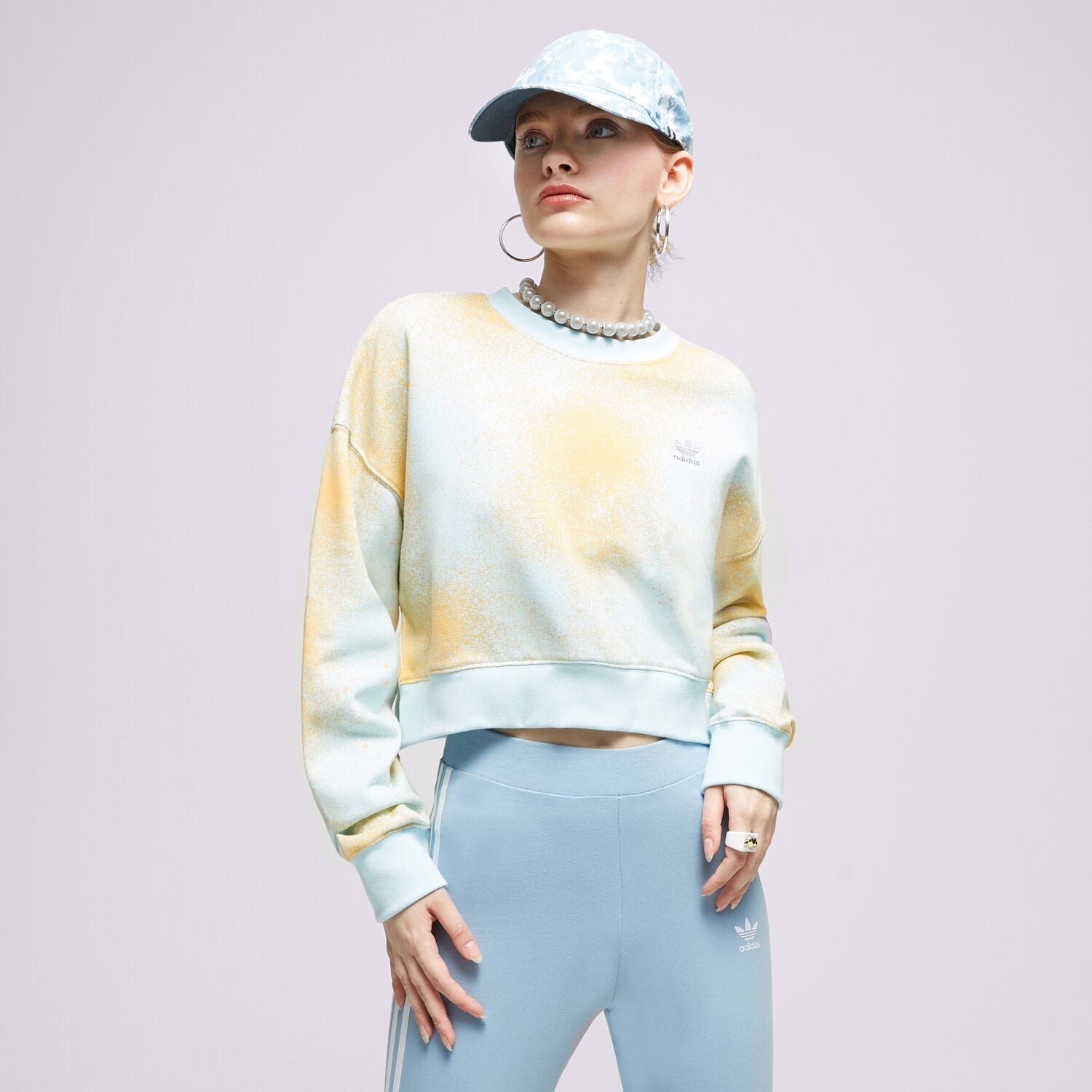 dámská mikina ADIDAS MIKINA AOP SWEATER HL6600 VÍCEBAREVNÁ