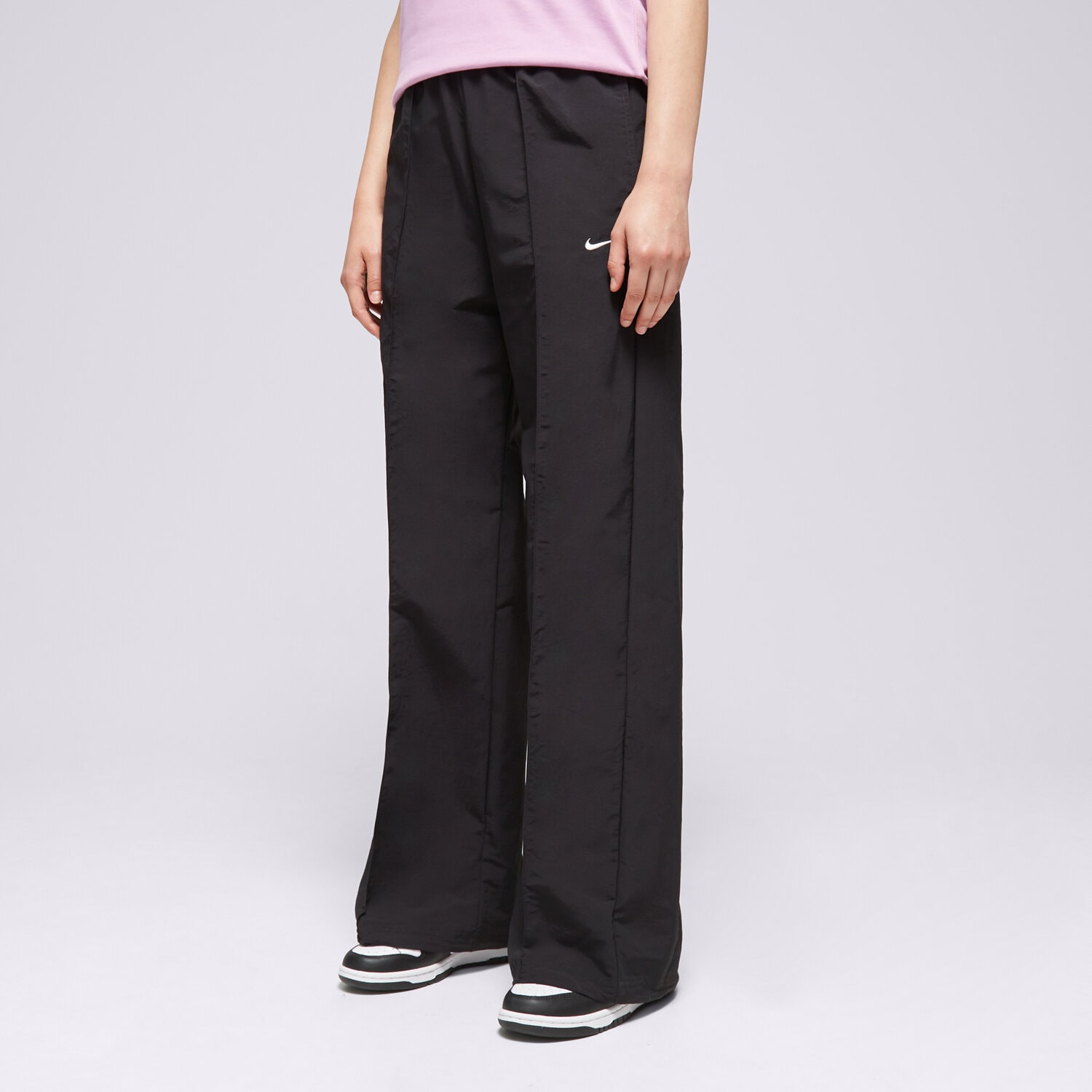 dámské kalhoty NIKE KALHOTY  W NSW TREND WVN MR PANT FQ3588-010 ČERNÁ