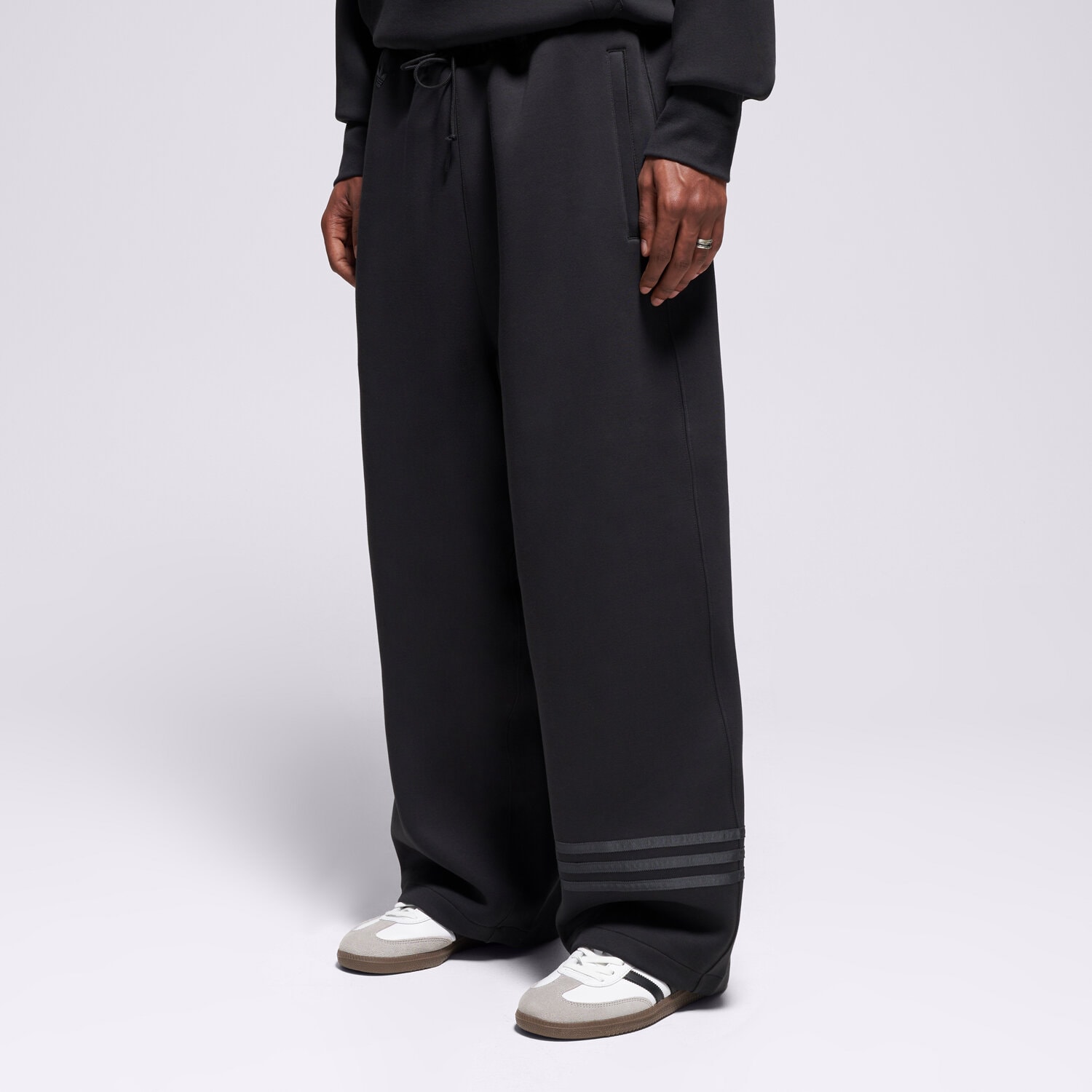 pánské kalhoty ADIDAS KALHOTY  NC LO PANTS JW5445 ČERNÁ