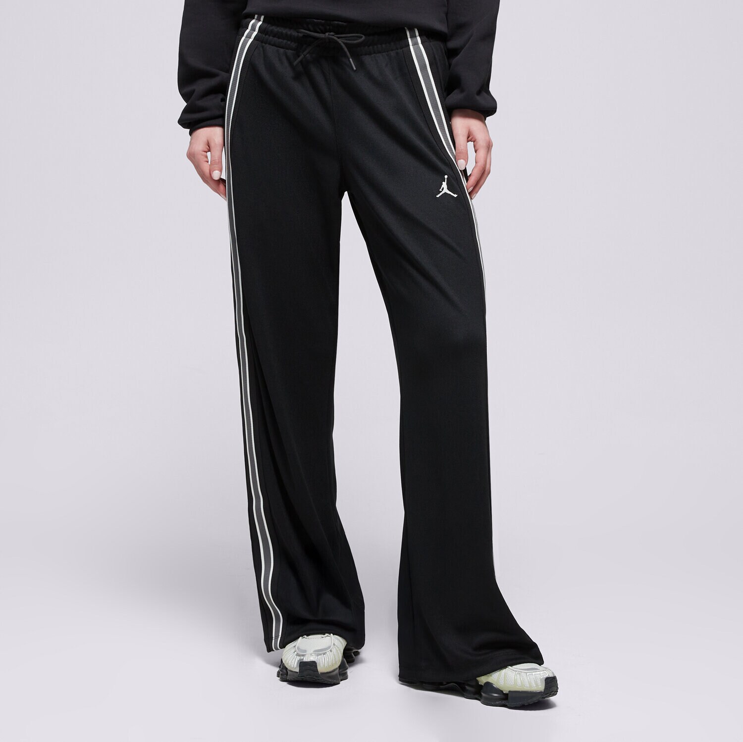 dámské kalhoty JORDAN KALHOTY  W J BRK TRK PANT HQ9218-010 ČERNÁ