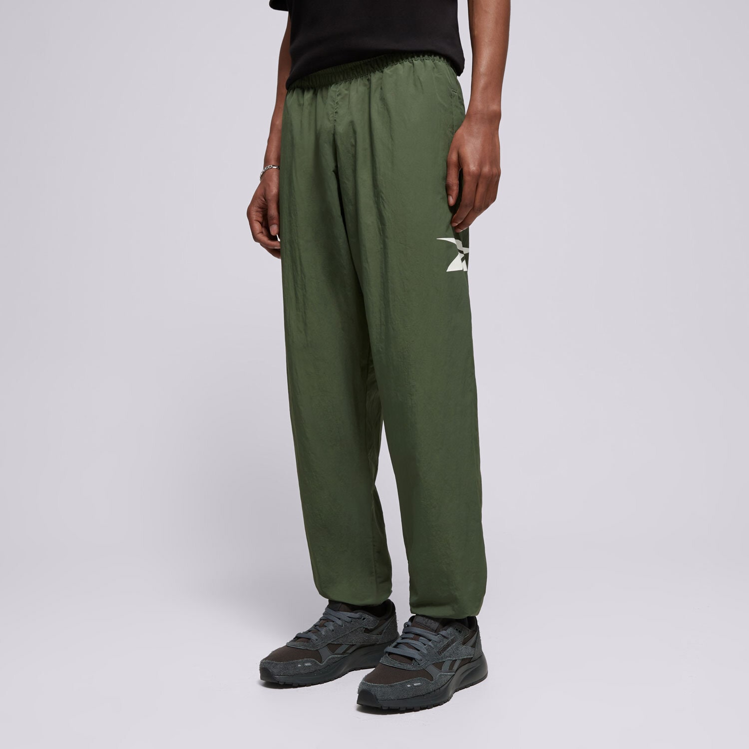 pánské kalhoty REEBOK KALHOTY  CL VECTOR TRACKPANT 100036177 KHAKI