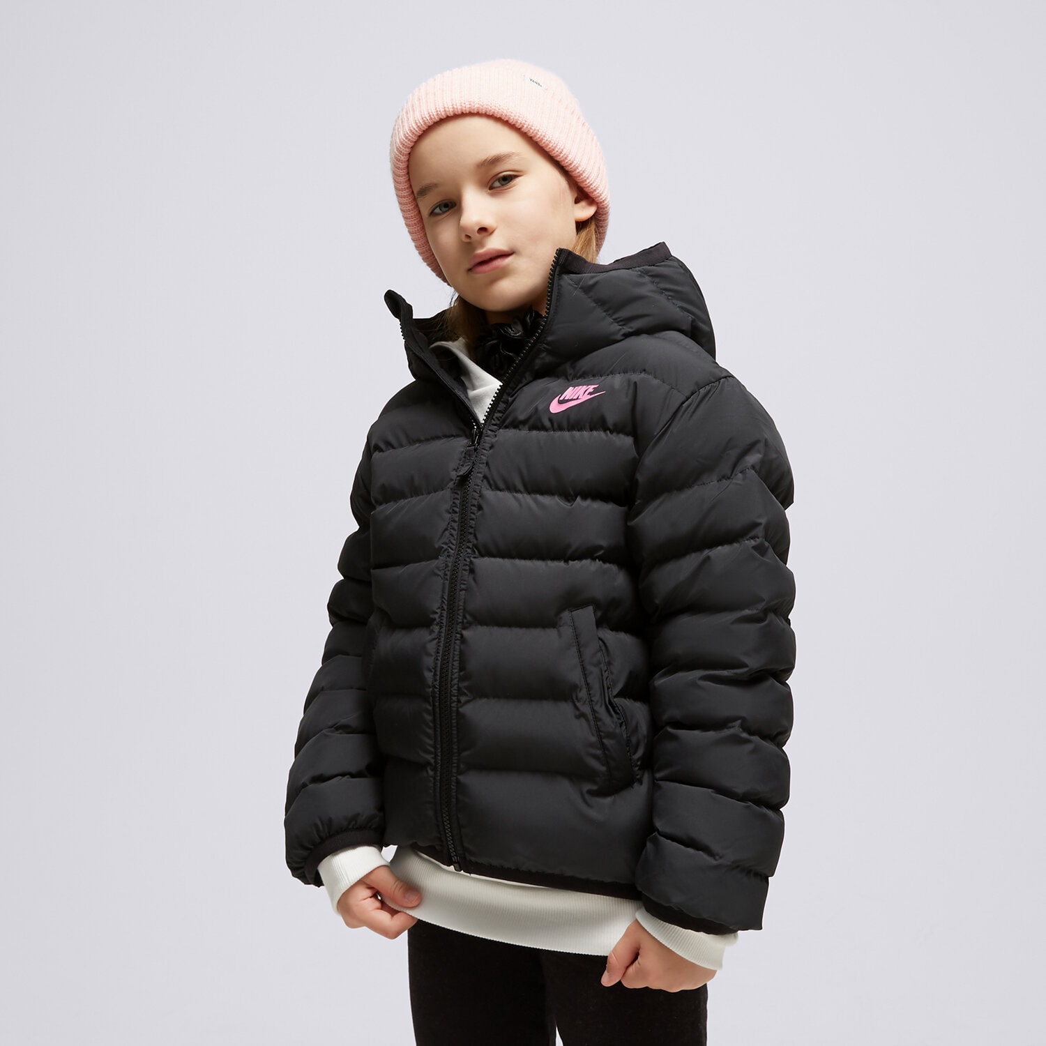 dětské tričko NIKE BUNDA ZIMNÍ K NSW LOW SYNFL JKT ADP GIRL FD2845-011 ČERNÁ