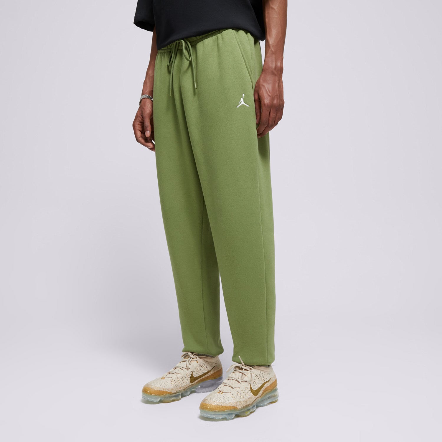 pánské kalhoty JORDAN KALHOTY  M J ESS FLC FJ7779-340 KHAKI