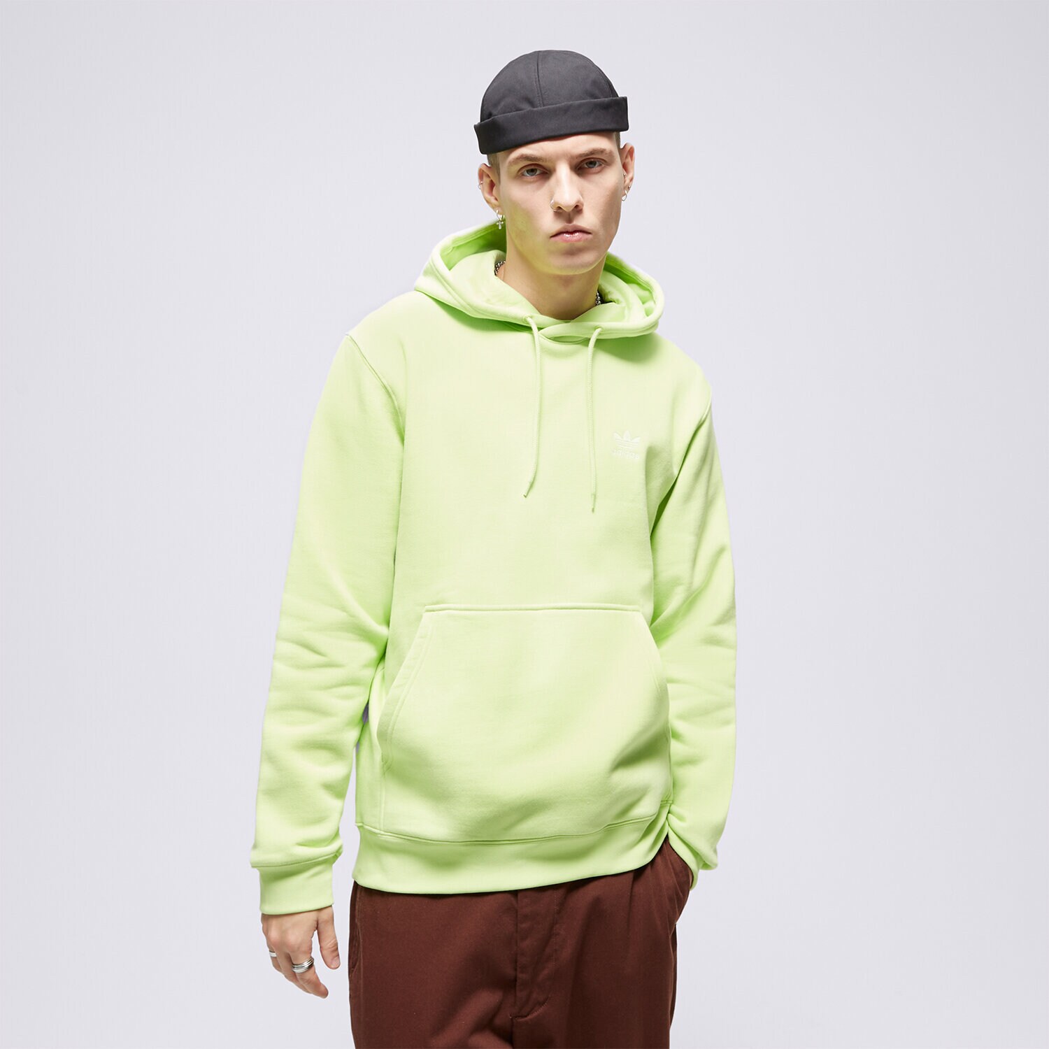 pánská mikina ADIDAS MIKINA S KAPUCÍ ESSENTIAL HOODY IM4533 ZELENÁ