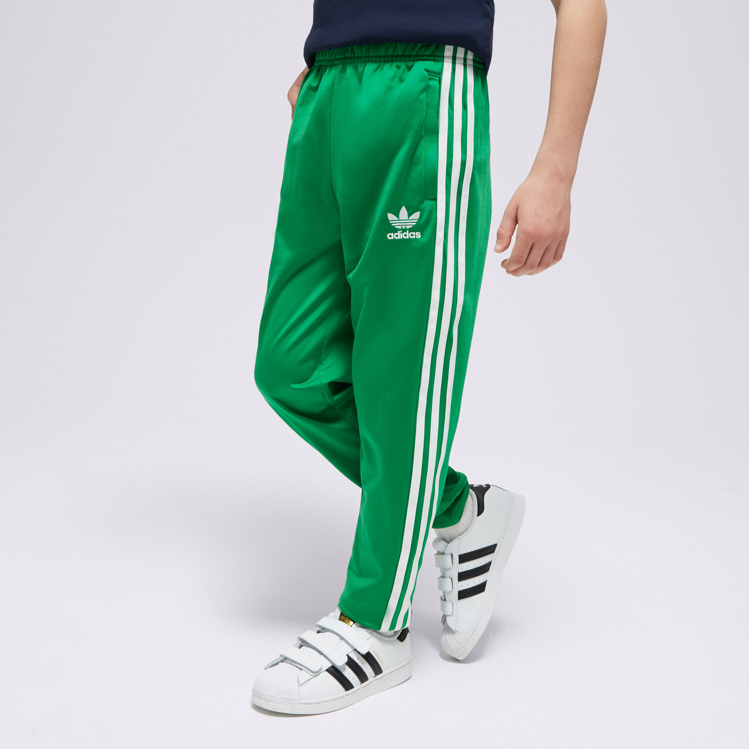 dětské kalhoty ADIDAS KALHOTY  SST TRACK PANTS BOY IN4759 ZELENÁ