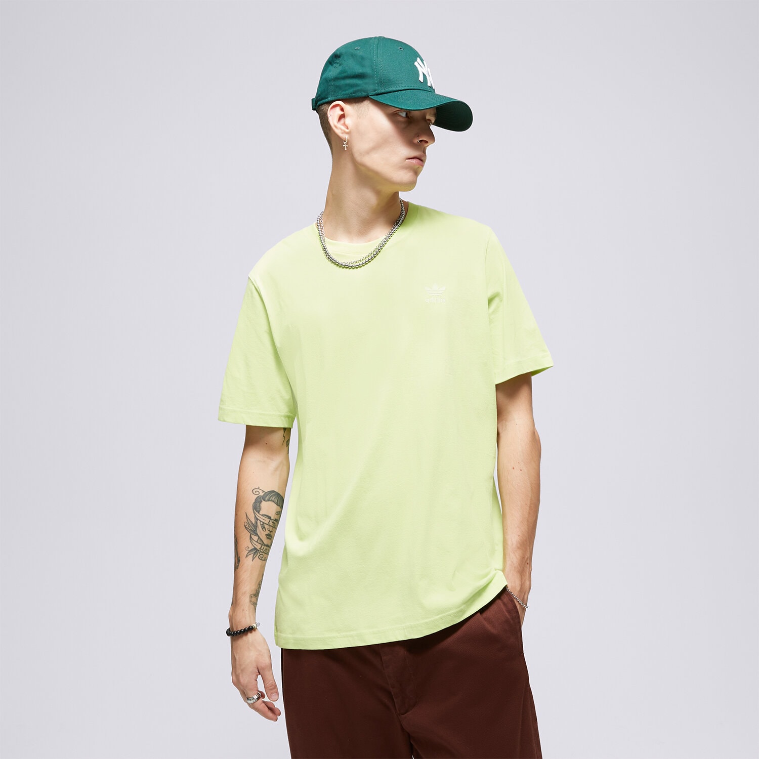 pánské tričko ADIDAS TRIČKO ESSENTIAL IL2520 ZELENÁ