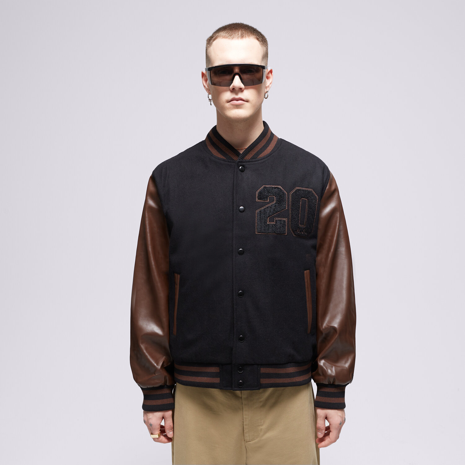 pánská zimní bunda NEW ERA BUNDA NE VARSITY 60424413 TMAVOMODRÁ
