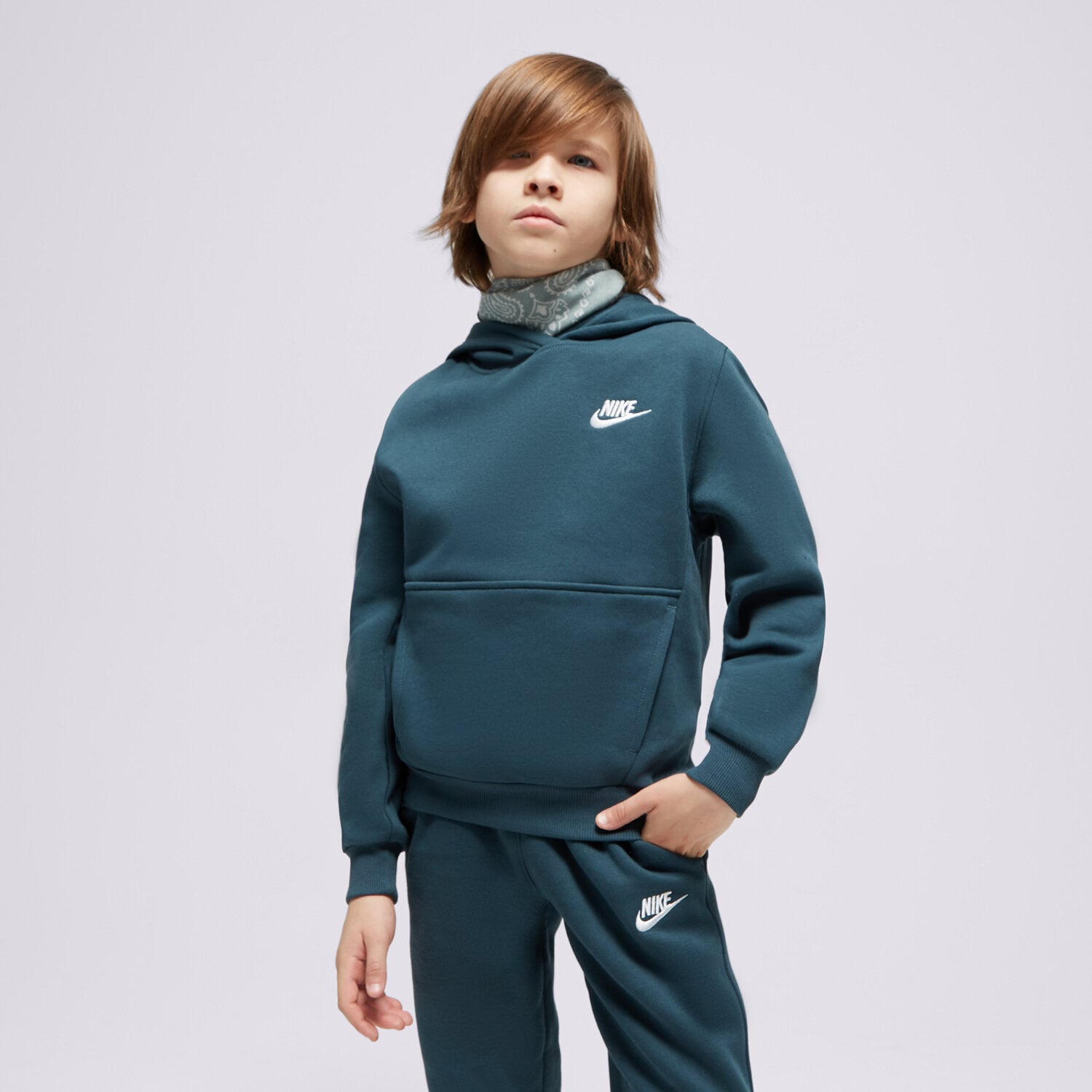 dětská mikina NIKE MIKINA S KAPUCÍ K NSW CLUB FLC HDY LBR BOY FD3000-328 ZELENÁ