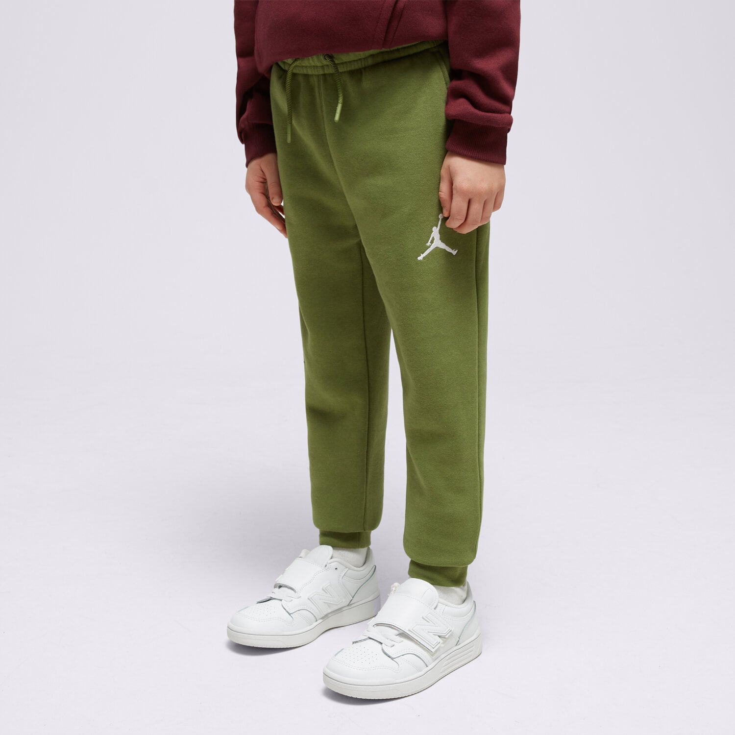 dětské kalhoty JORDAN KALHOTY  MJ ESSENTIALS BOY 95C549-EF9 KHAKI