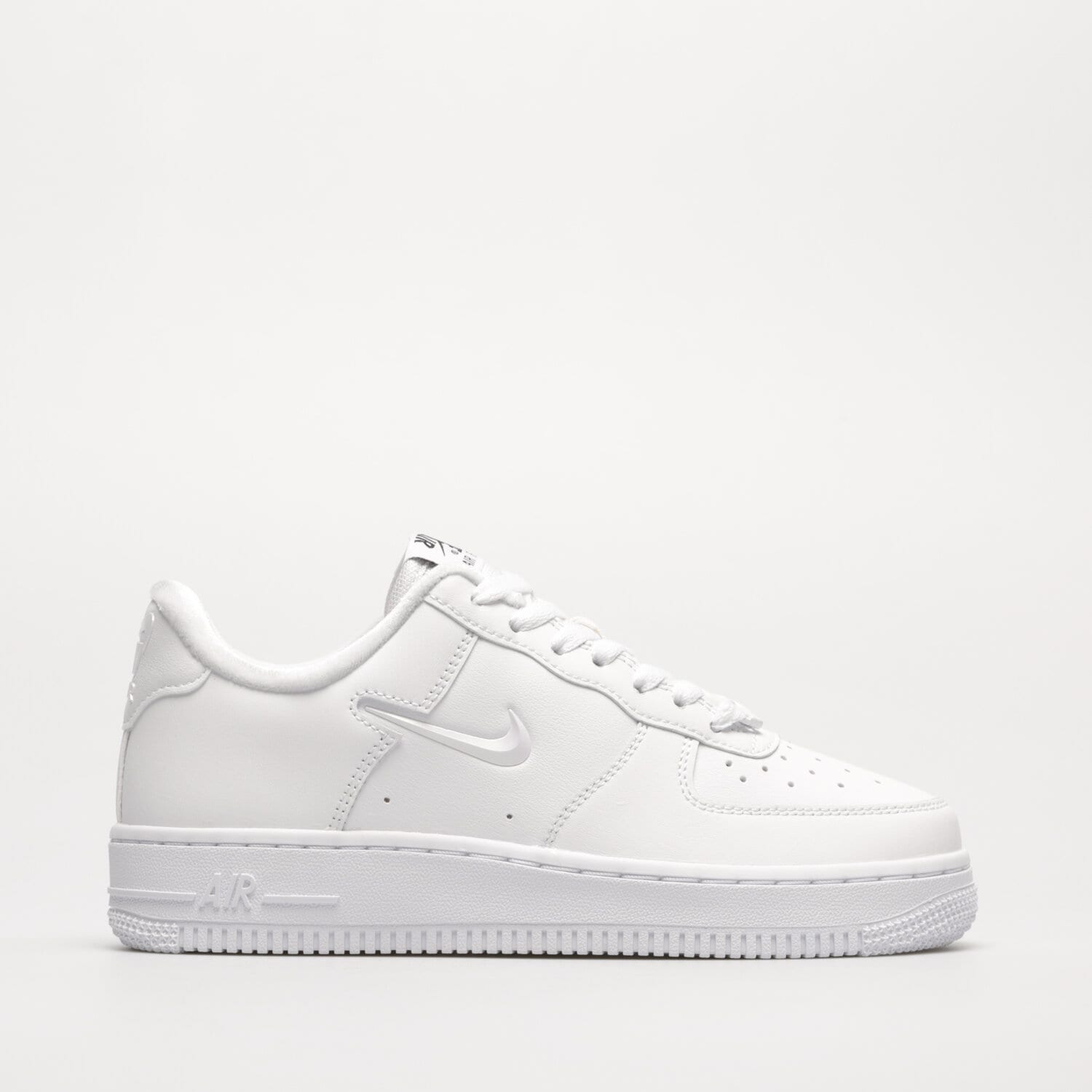 dámské tenisky NIKE WMNS AIR FORCE 1 '07 SE FB8251-100 BÍLÁ