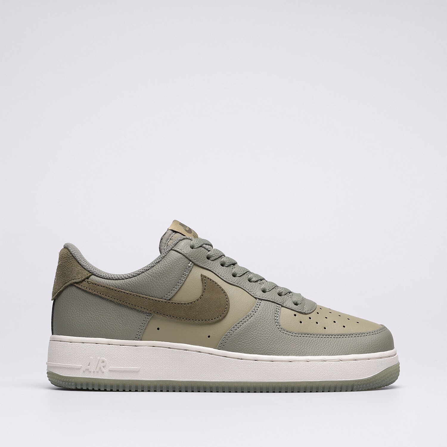 pánské tenisky NIKE AIR FORCE 1 '07 LV8 FJ4170-002 KHAKI