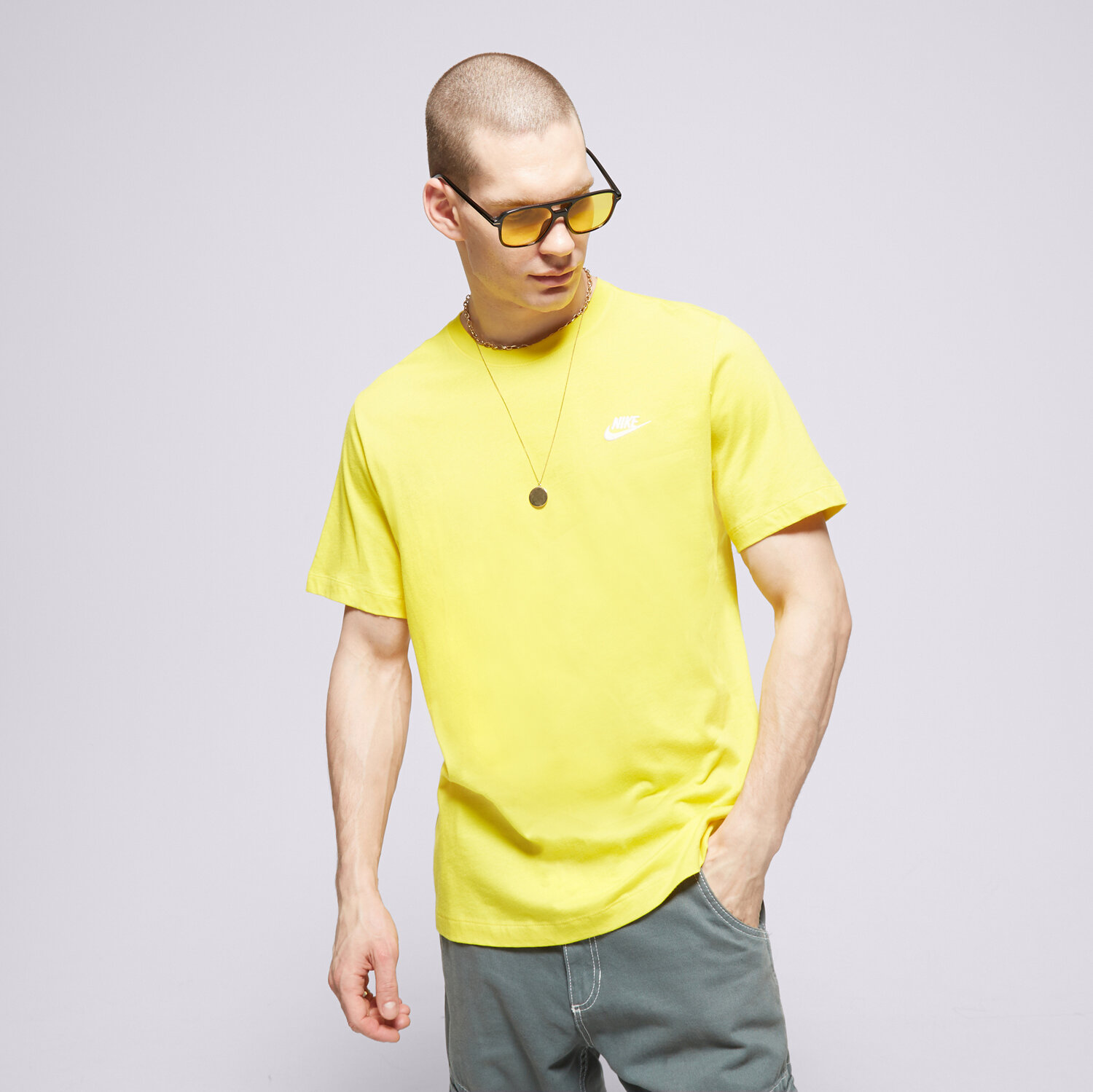 pánské tričko NIKE TRIČKO SPORTSWEAR CLUB AR4997-718 ŽLUTÁ