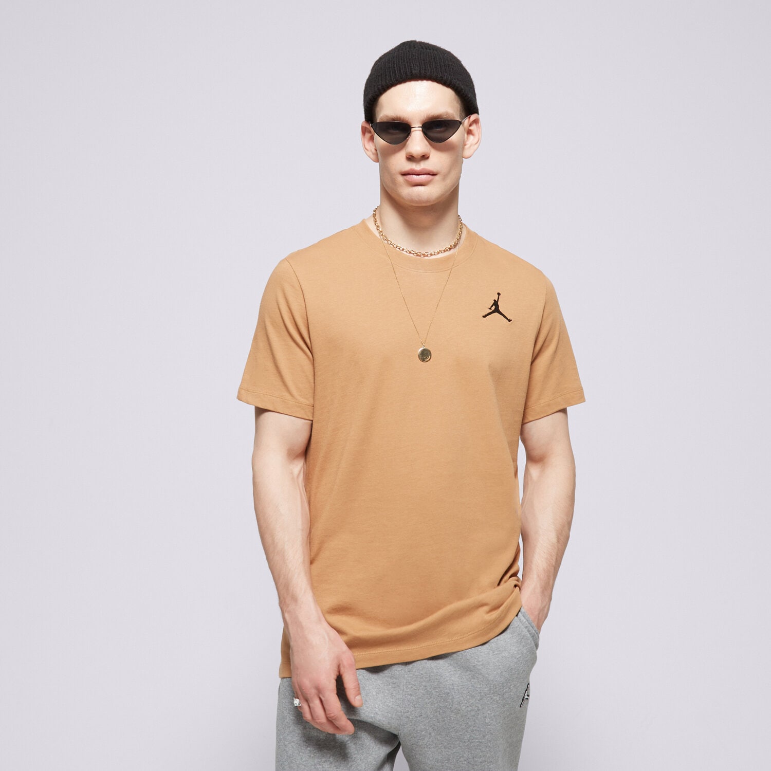 pánské tričko JORDAN TRIČKO M J JUMPMAN EMB SS CREW DC7485-231 HNĚDÁ