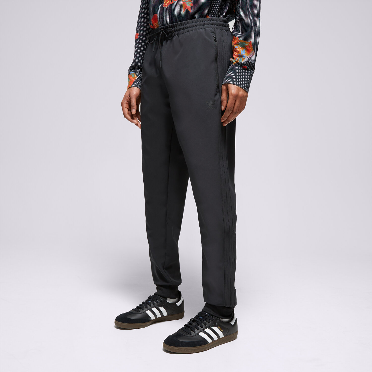 pánské kalhoty ADIDAS KALHOTY  SST TP IM9880 ČERNÁ