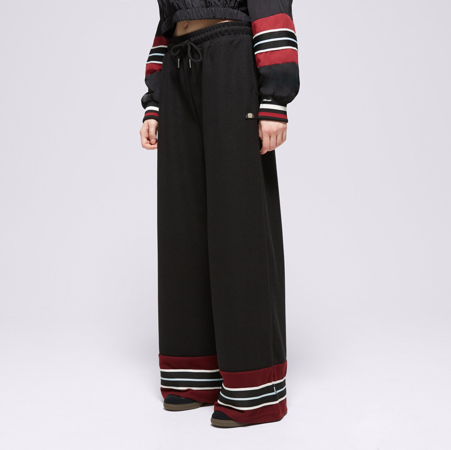 dámské kalhoty ELLESSE KALHOTY  TRICIA TRACK PANT BLK SGV20153011 ČERNÁ