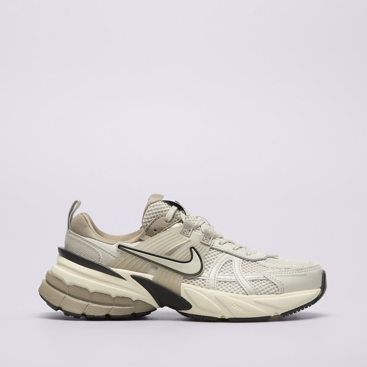 dámské tenisky NIKE V2K RUN FD0736-103 BÉŽOVÁ