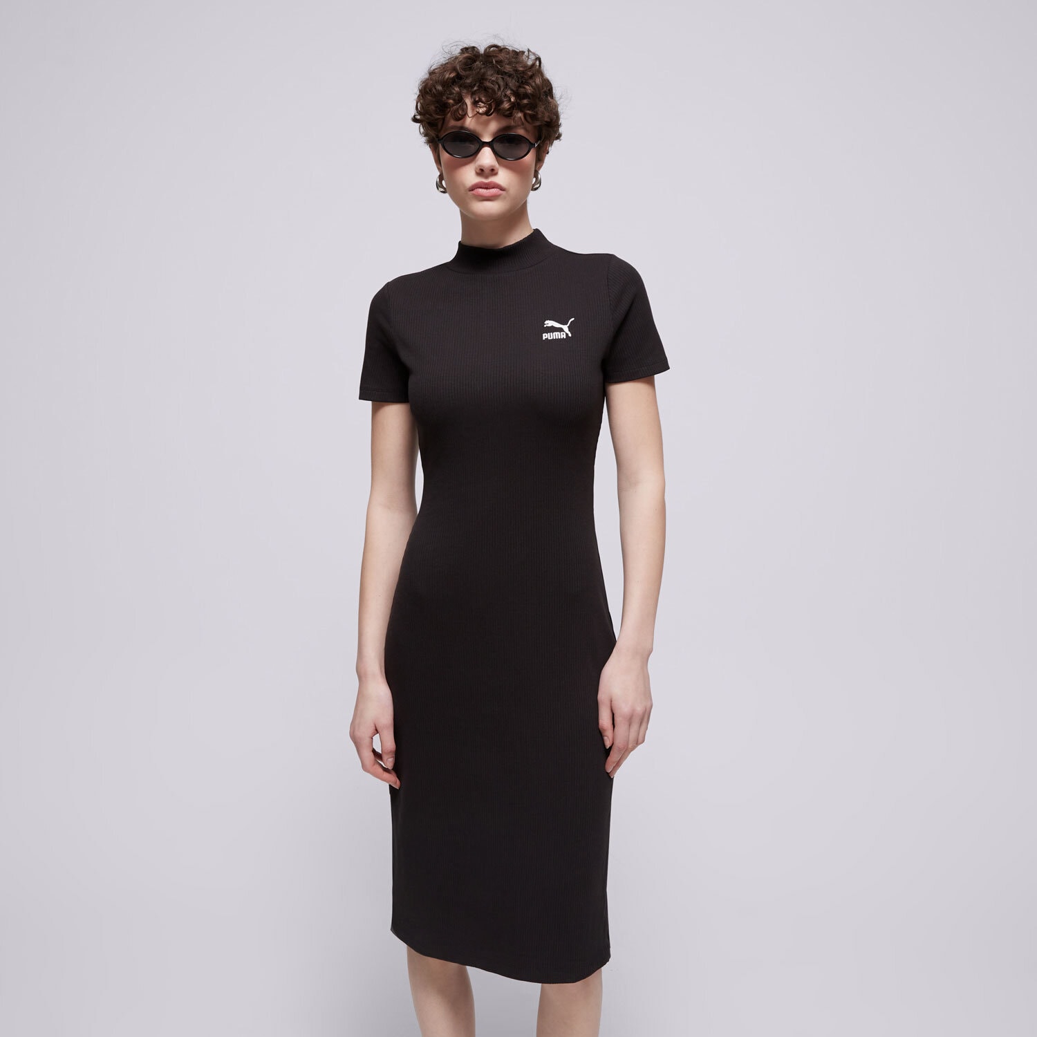 dámské šaty PUMA ŠATY CLASSICS RIBBED 62425601 ČERNÁ