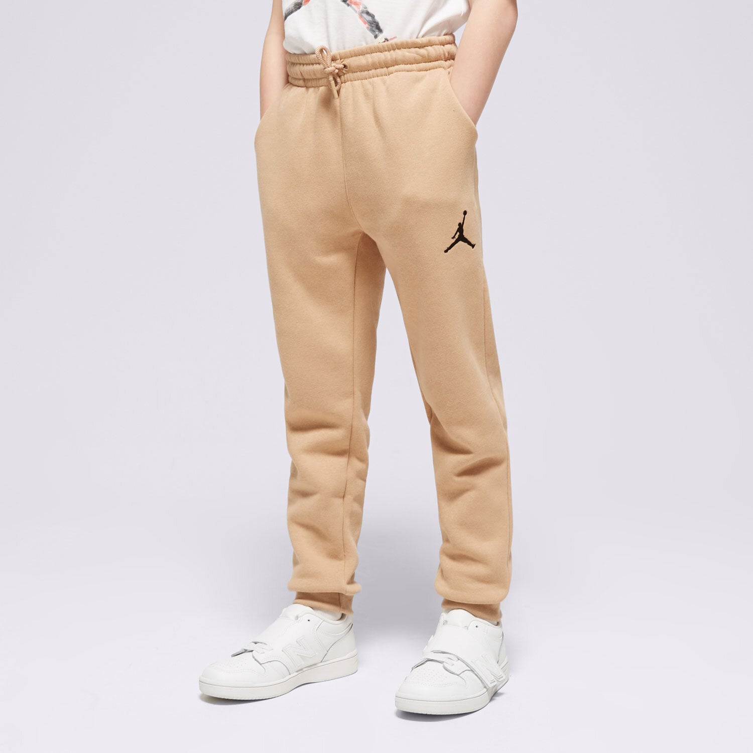 dětské kalhoty JORDAN KALHOTY  MJ ESSENTIALS PANT BOY 95C549-X0L HNĚDÁ