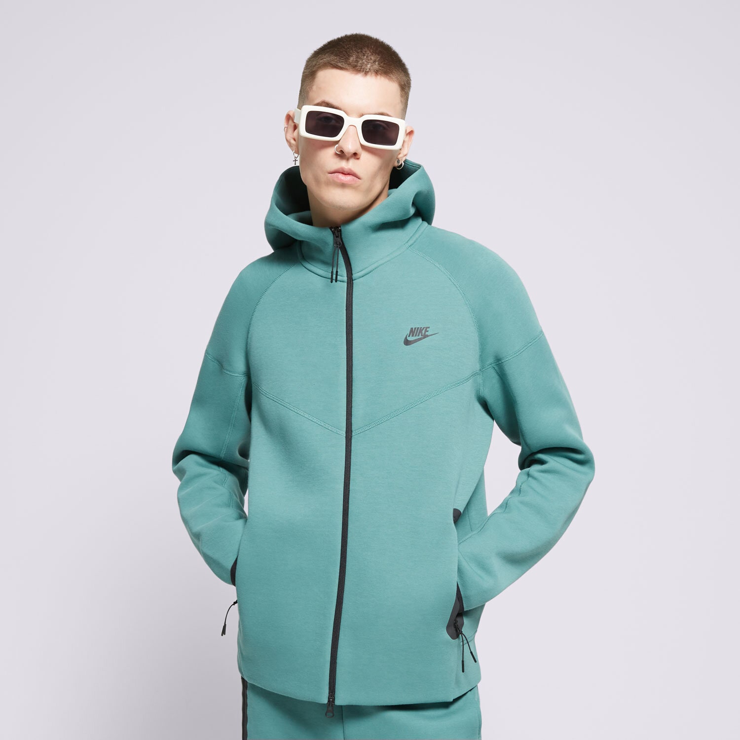 pánská mikina NIKE MIKINA ROZEPÍNACÍ S KAPUCÍ TECH FLEECE FB7921-361 ZELENÁ