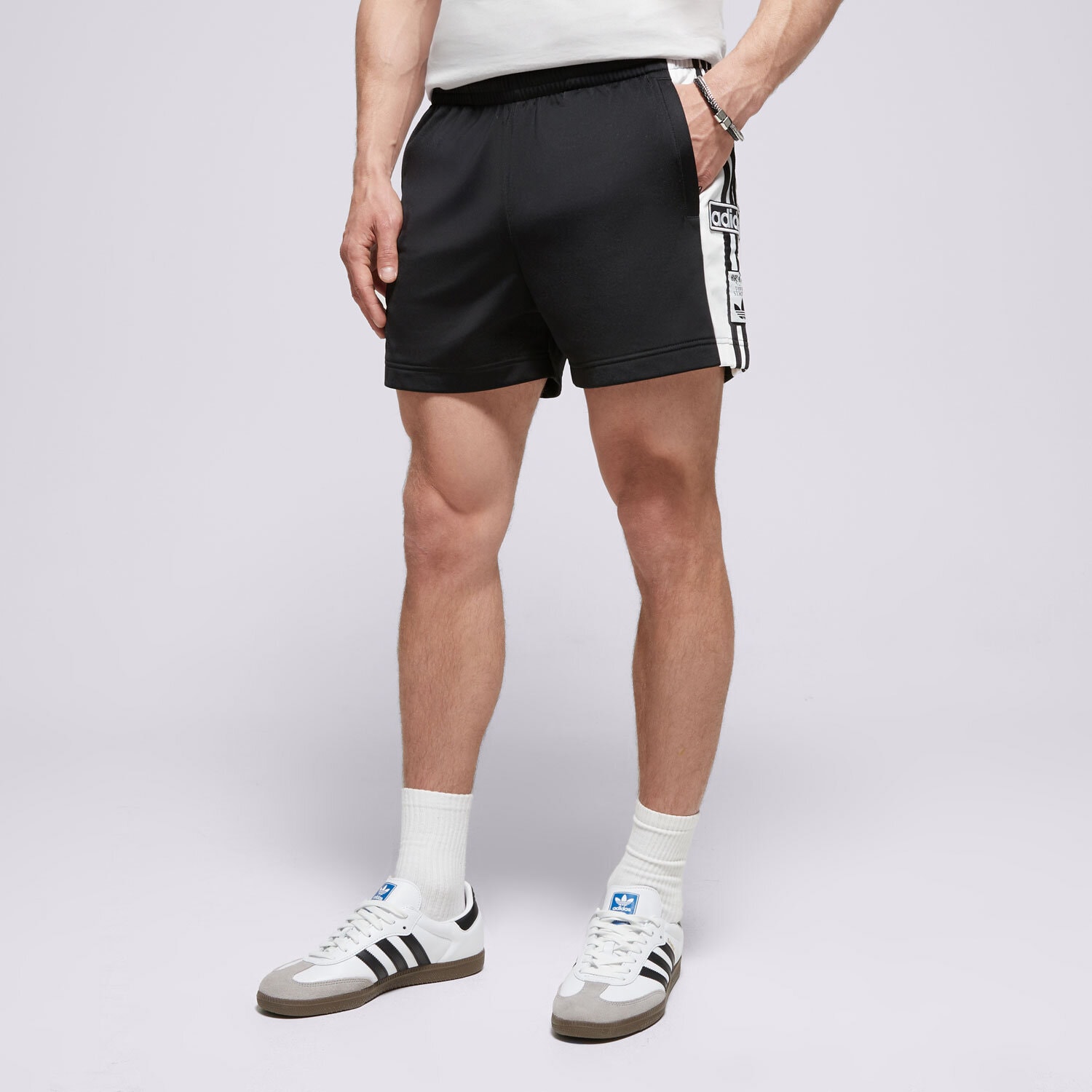 dámské kraťasy ADIDAS ŠORTKY  ADIBREAK SHORT IU2518 ČERNÁ