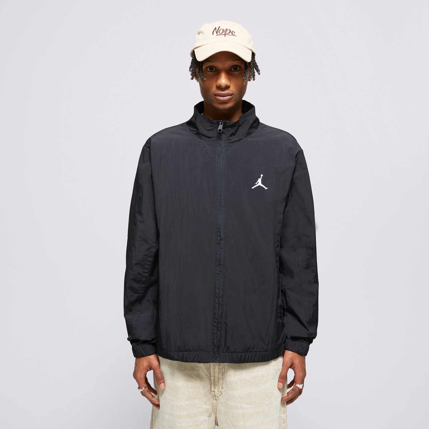 Přechodná bunda pánská (podzimní, jarní) JORDAN BUNDA M J ESS HBR WOVEN JKT FN4537-010 ČERNÁ