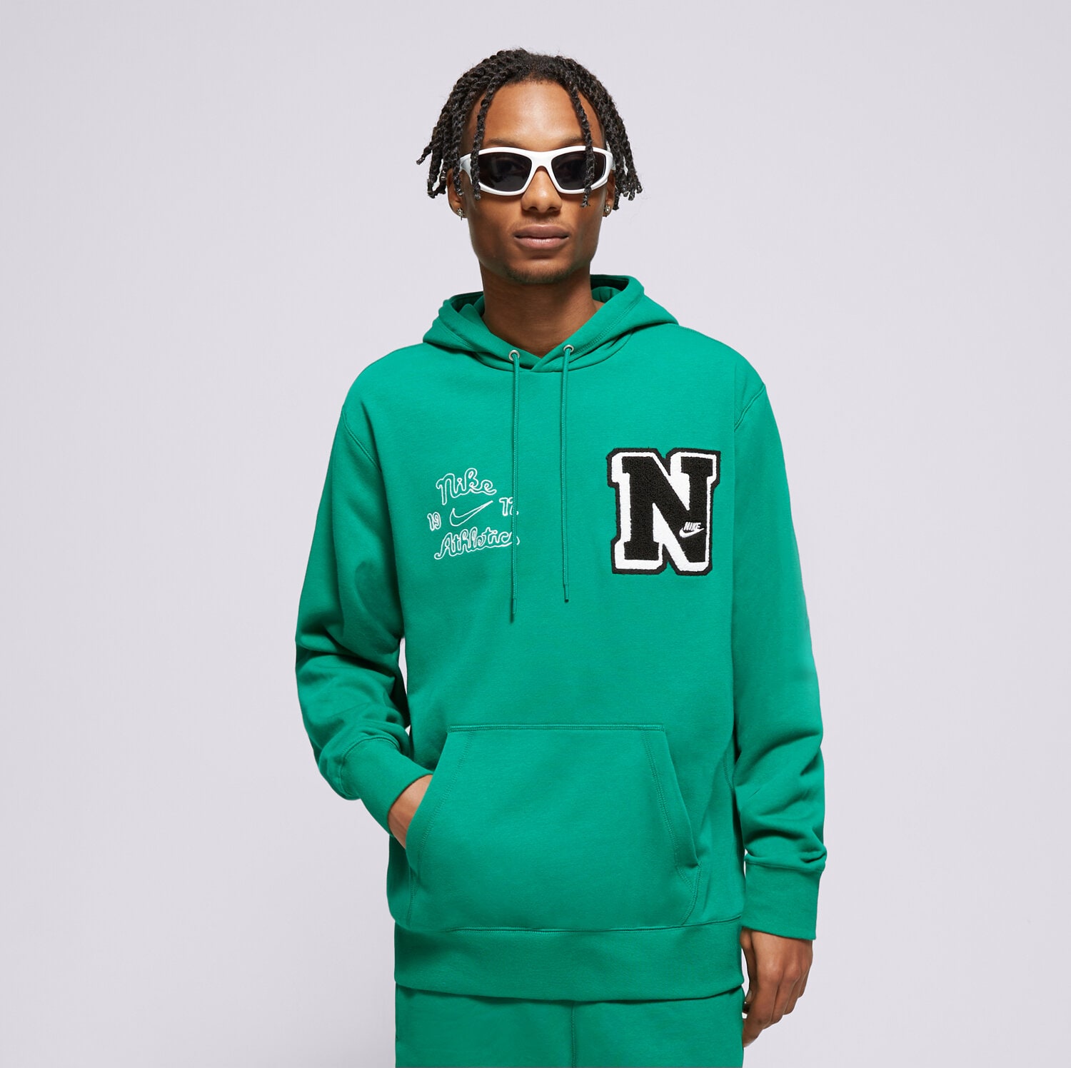 pánská mikina NIKE MIKINA S KAPUCÍ M NK CLUB FT PO HDY VRSTY FN3100-365 ZELENÁ
