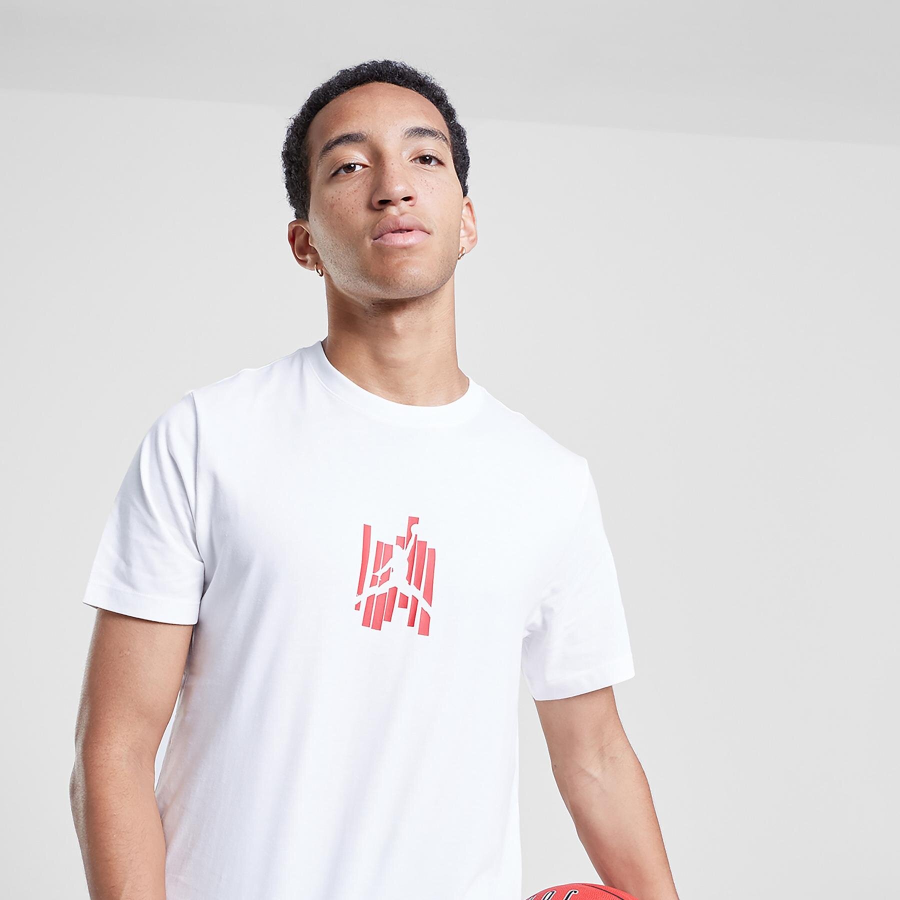 pánské tričko JORDAN TRIČKO M J BRAND GFX SS CREW FD7025-100 BÍLÁ
