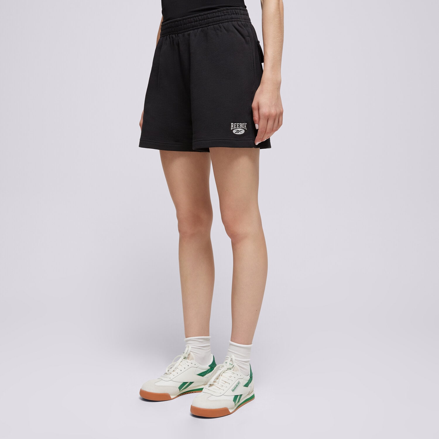 dámské kraťasy REEBOK ŠORTKY  CL AE SM LOGO SHORT 100075518 ČERNÁ