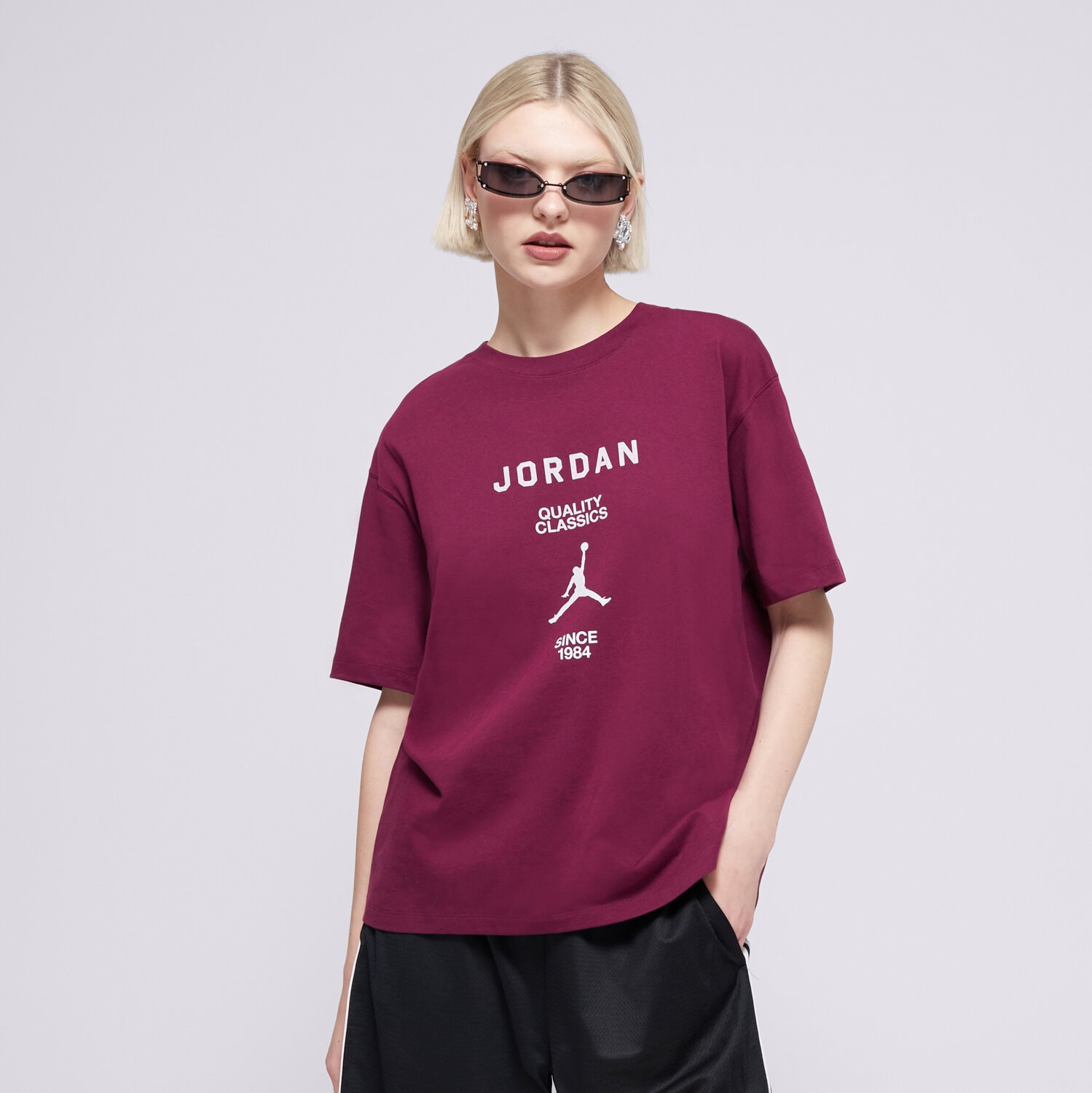 dámské tričko TRIČKO W JORDAN SS GF GFX TEE JQC FZ0617-610 BORDOVÁ