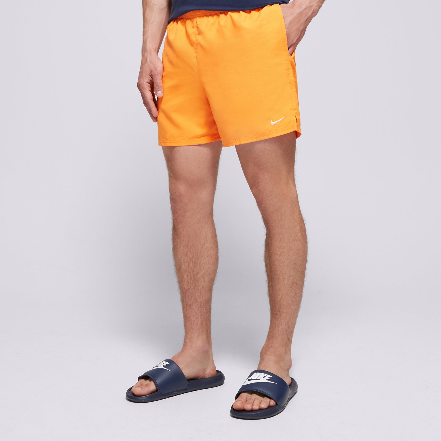 pánské kraťasy NIKE SWIM ŠORTKY  NIKE ESSENTIAL 5" SHORTS NESSA560-811 ORANŽOVÁ