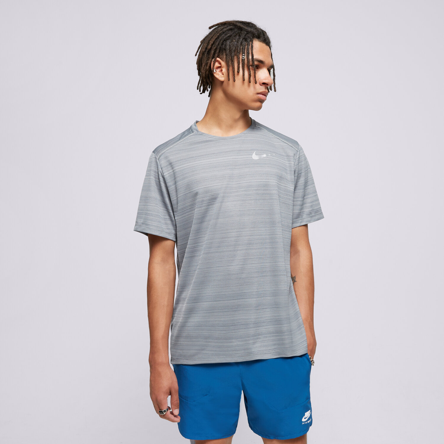 pánské tričko NIKE TRIČKO M NK DF MILER SS RUNNING FZ4782-084 ŠEDÁ