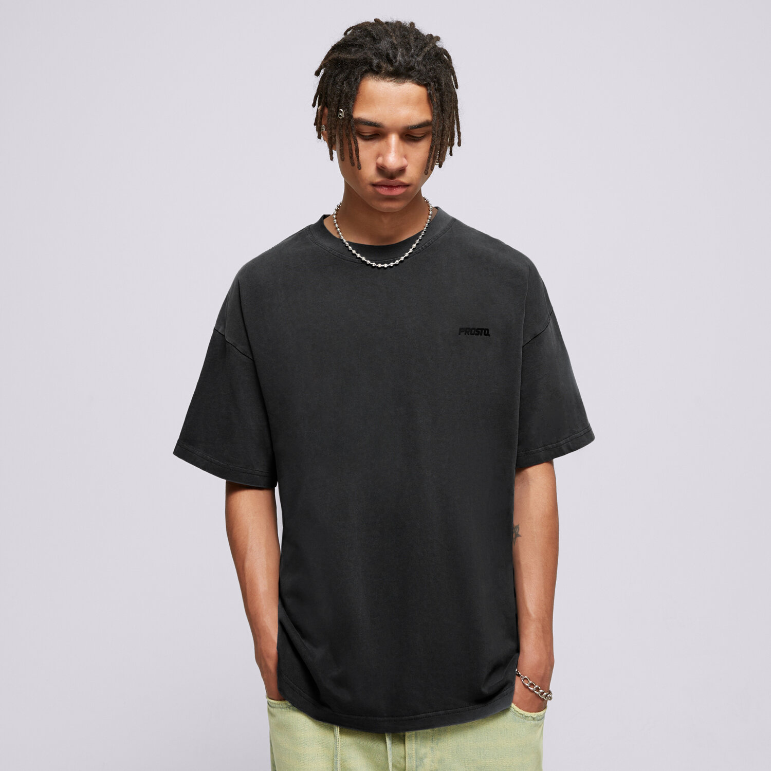 pánské tričko PROSTO  TRIČKO BLAC WASHED BLACK KL241MTEE1231 ČERNÁ