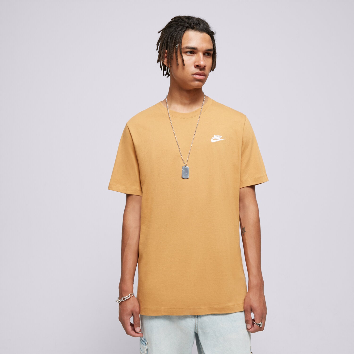 pánské tričko NIKE TRIČKO M NSW CLUB TEE AR4997-224 HNĚDÁ