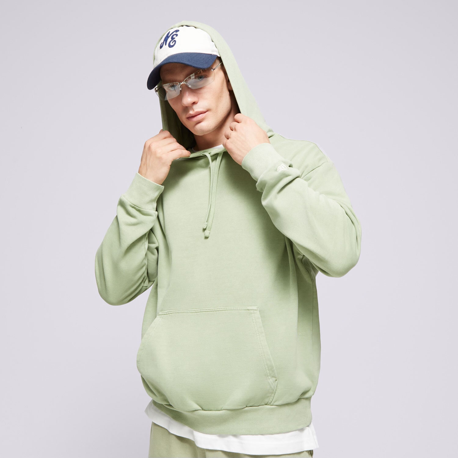 pánská mikina NEW ERA MIKINA S KAPUCÍ NE WASHED OVERSIZED NONE 60502671 ZELENÁ