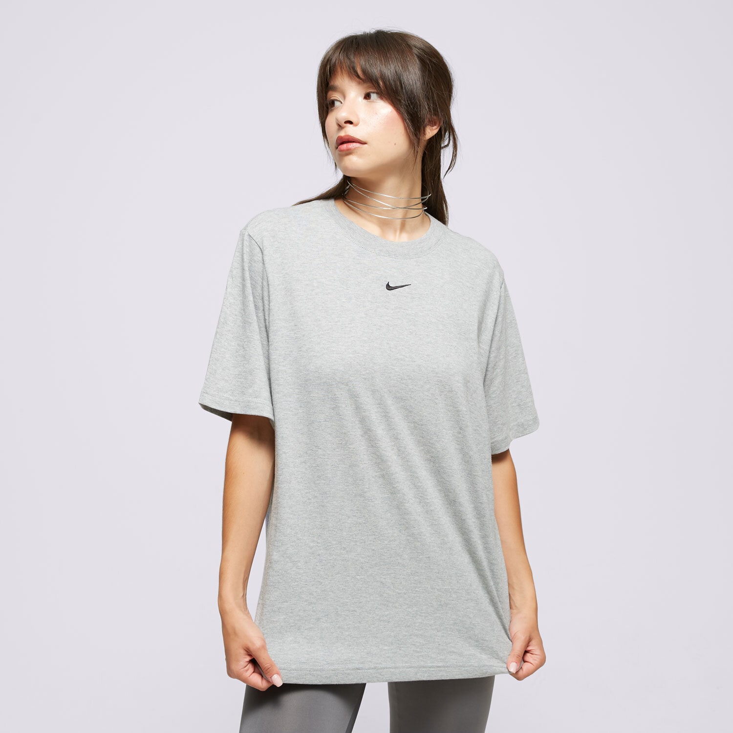 dámské tričko NIKE TRIČKO W NSW TEE ESSNTL LBR FD4149-063 ŠEDÁ
