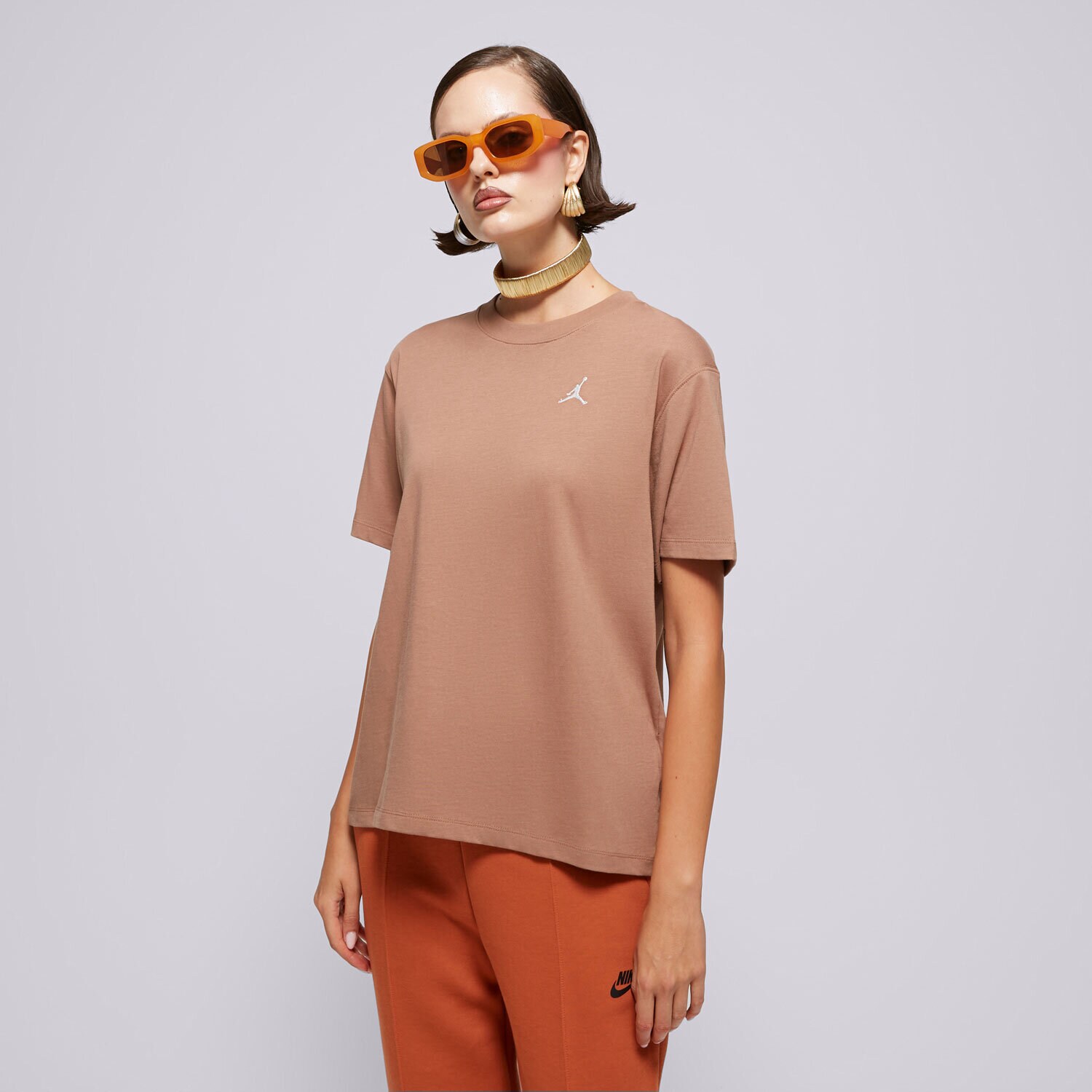 dámské tričko TRIČKO W JORDAN ESSEN GF TEE CORE 23 FN4500-256 HNĚDÁ