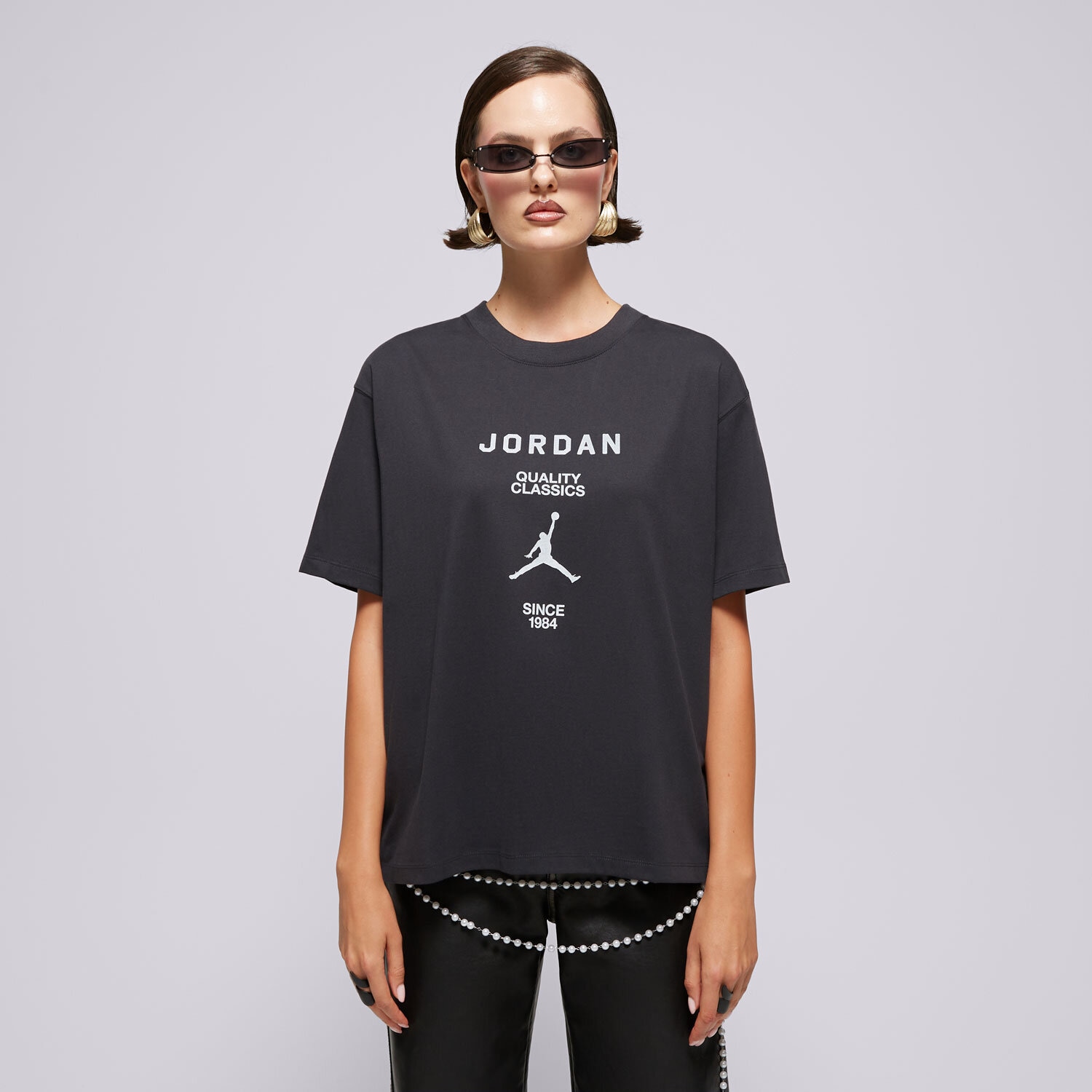 dámské tričko TRIČKO W JORDAN SS GF GFX TEE JQC OFF NOIR/(SAIL) FZ0617-045 ČERNÁ