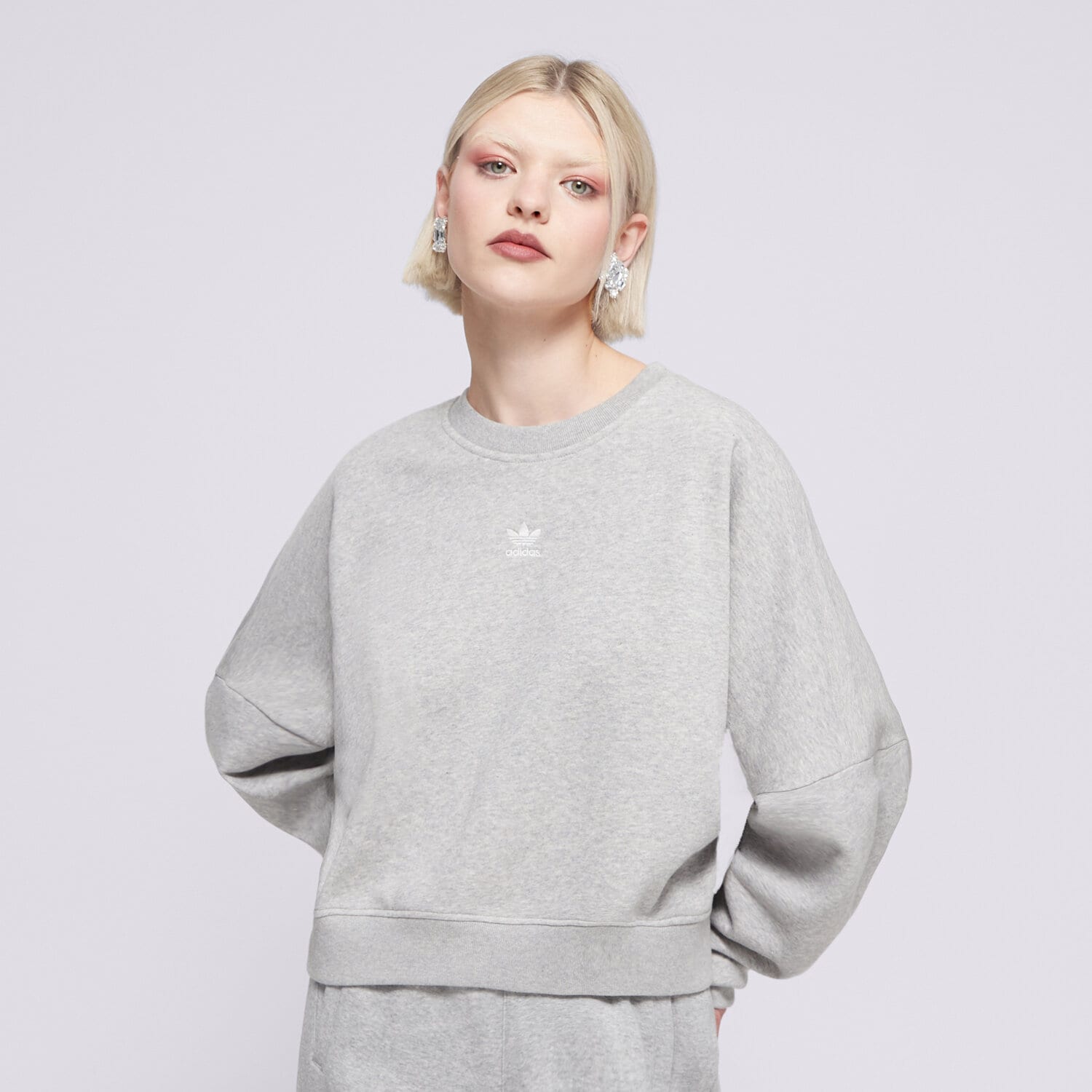 dámská mikina ADIDAS MIKINA ESS CREW FL IY2545 ŠEDÁ