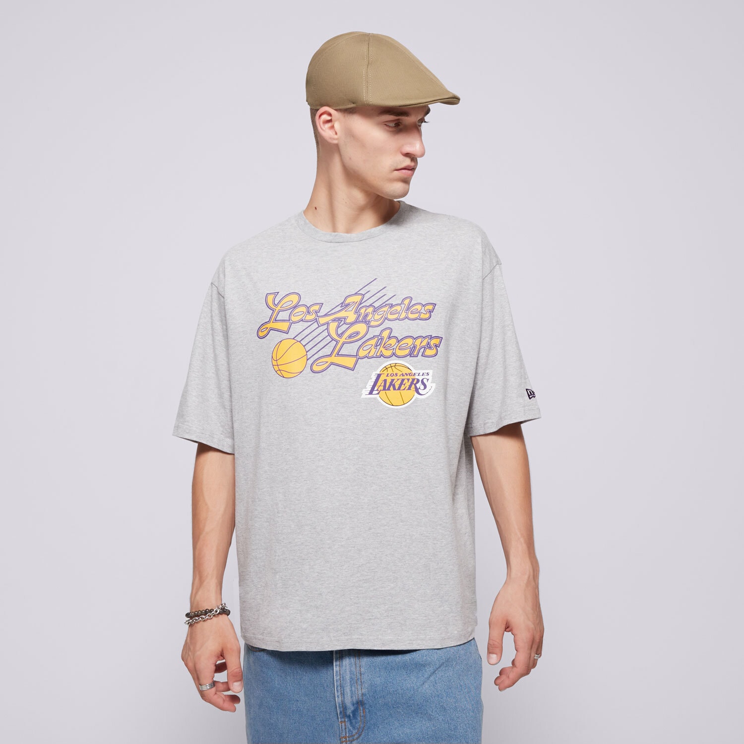 pánské tričko NEW ERA TRIČKO NBA SCRIPT OS LAKERS LOS ANGELES LAKERS HGRCN 60564788 ŠEDÁ