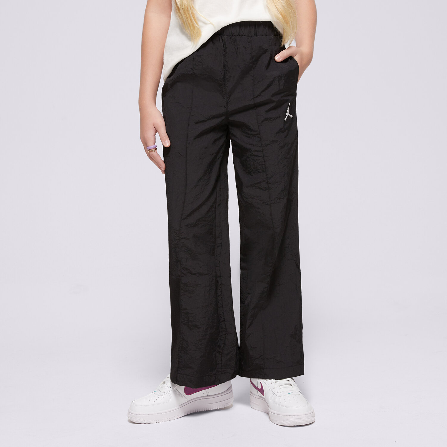 dětské kalhoty JORDAN KALHOTY  JDG JUMPMAN WOVEN TAPING PANT GIRL 45D346-023 ČERNÁ