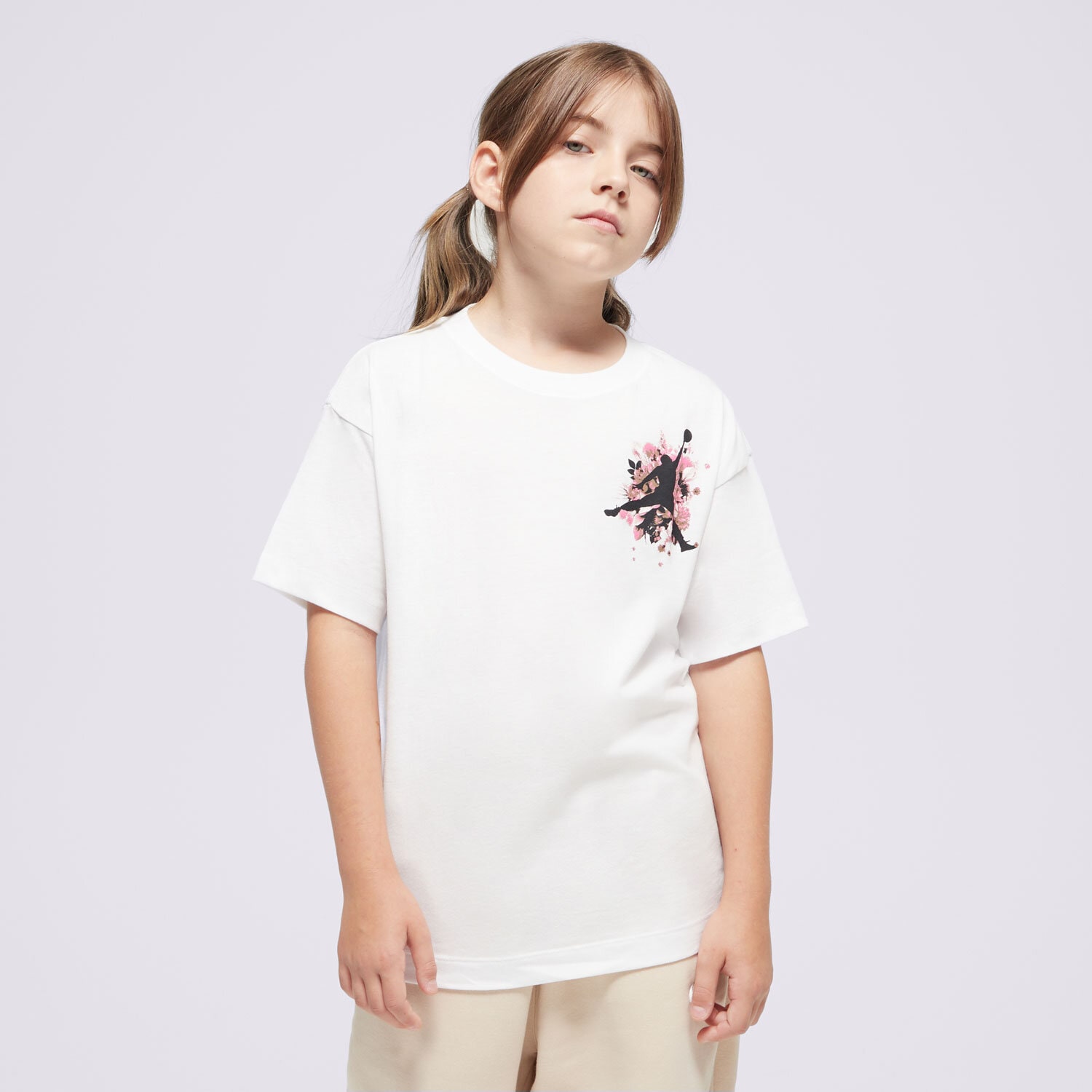 dětské tričko JORDAN TRIČKO JDG FLORAL JUMPMAN SS TEE GIRL 45D450-001 BÍLÁ