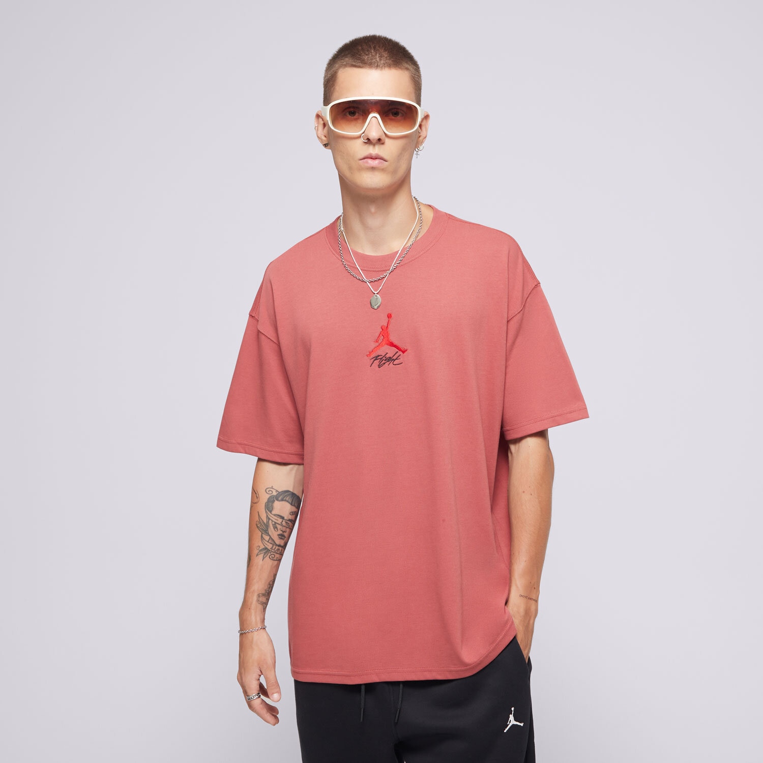 pánské tričko NIKE TRIČKO CHI M NK CTS STMT JDN SS TEE NBA HF5431-691 ČERVENÁ